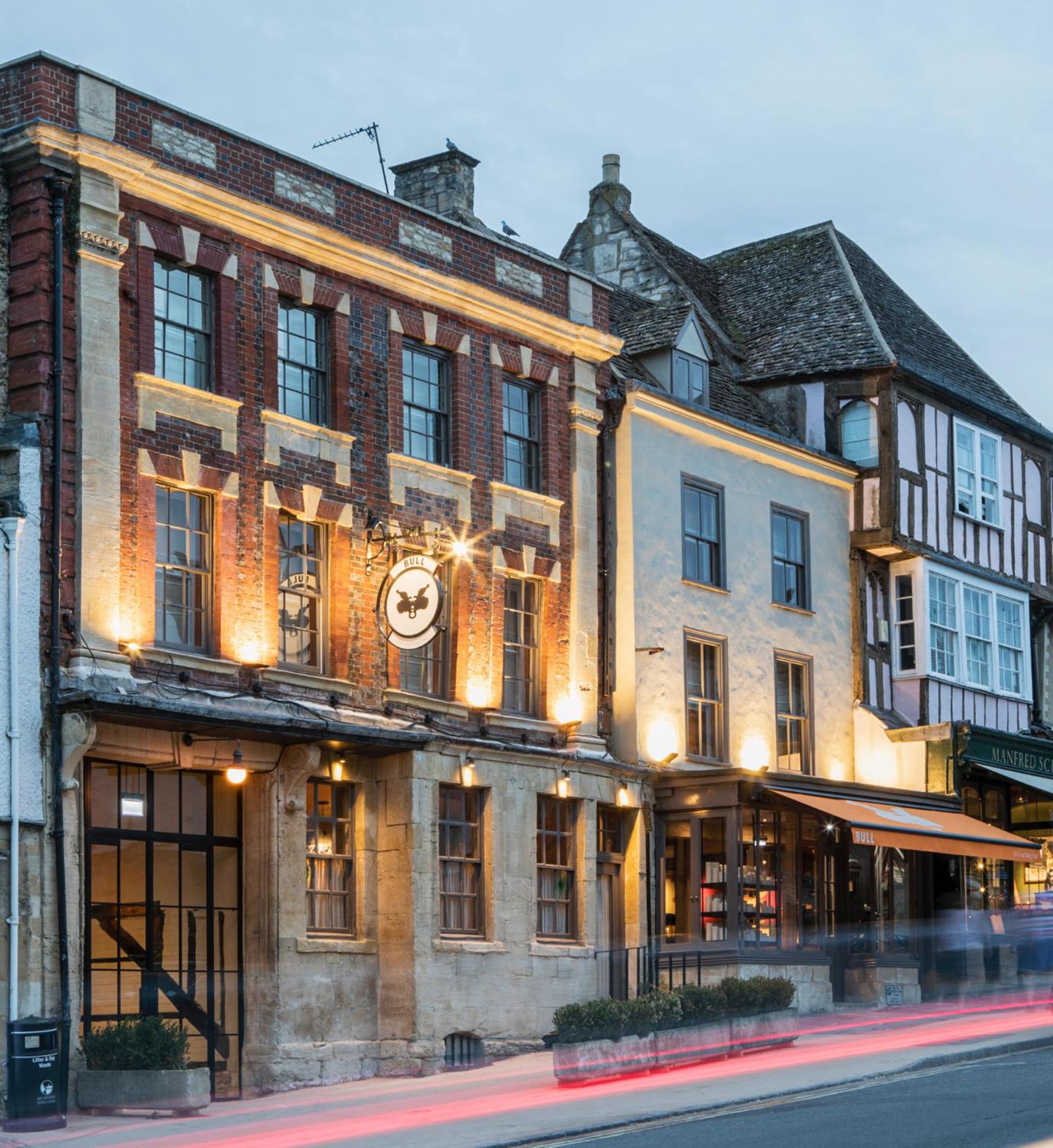 Hotel BULL Burford - Image 1