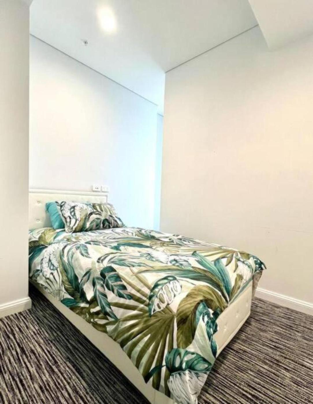 New Build Meriton Beachfront