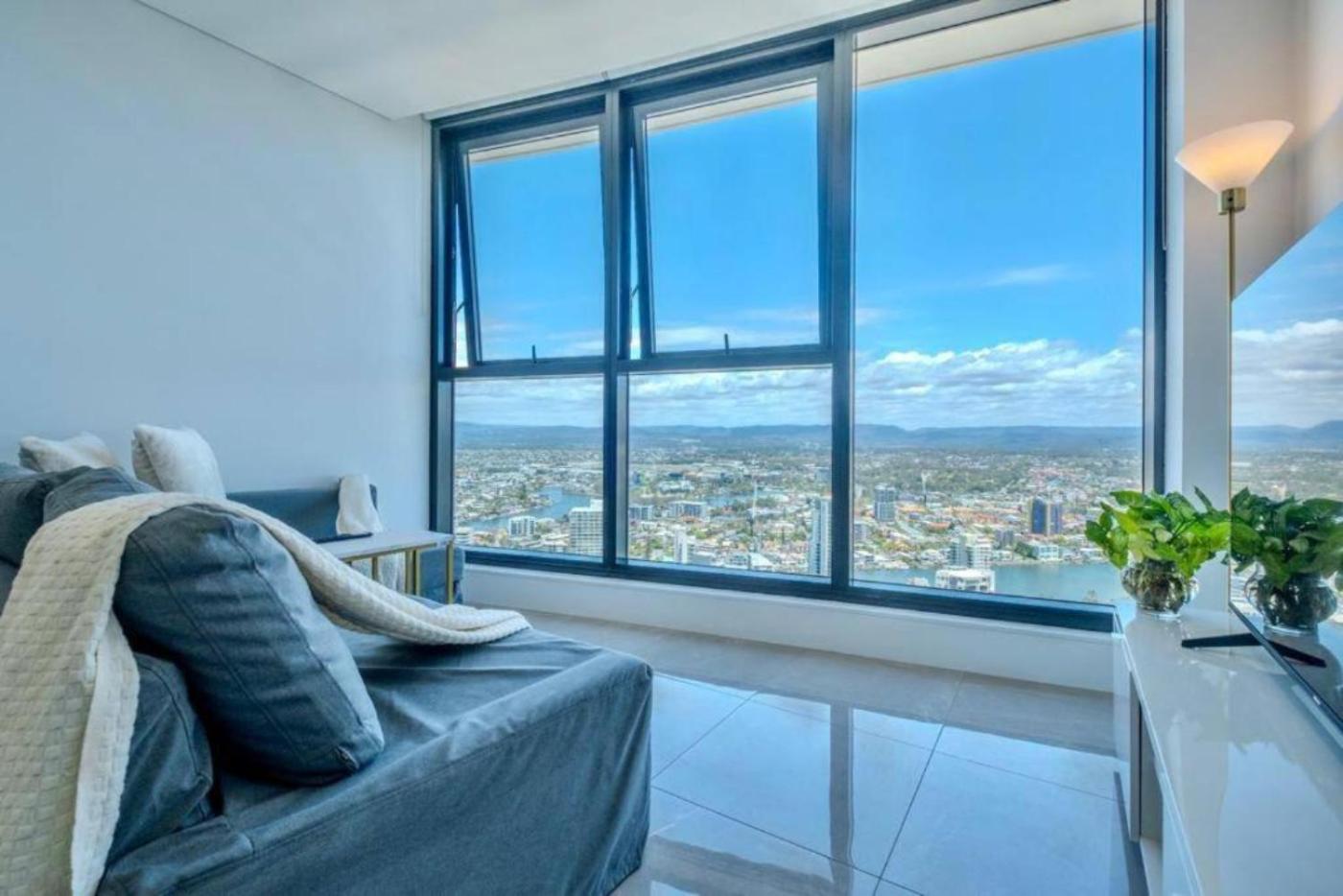 New Build Meriton Beachfront