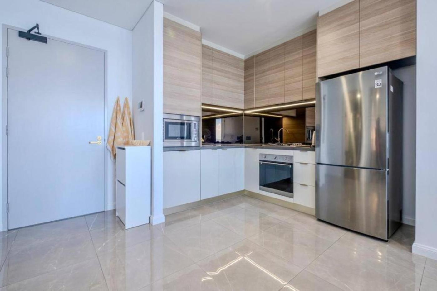 New Build Meriton Beachfront