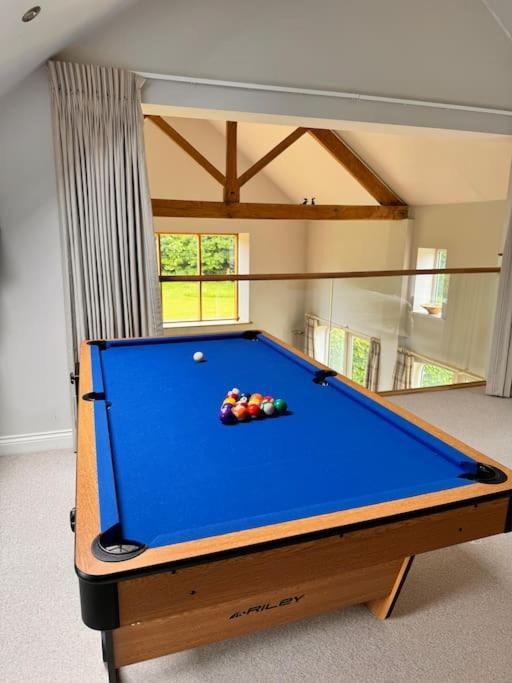 Luxury Barn with sauna near York welcoming families, friends, groups view 4