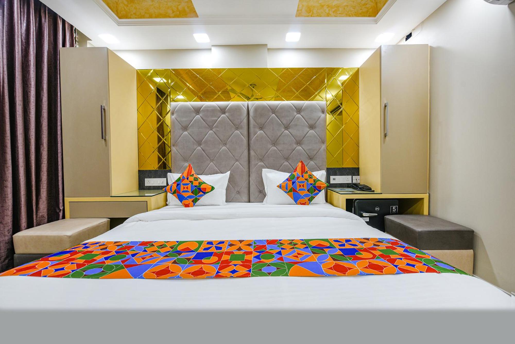 FabHotel Grand Palazzo view 4