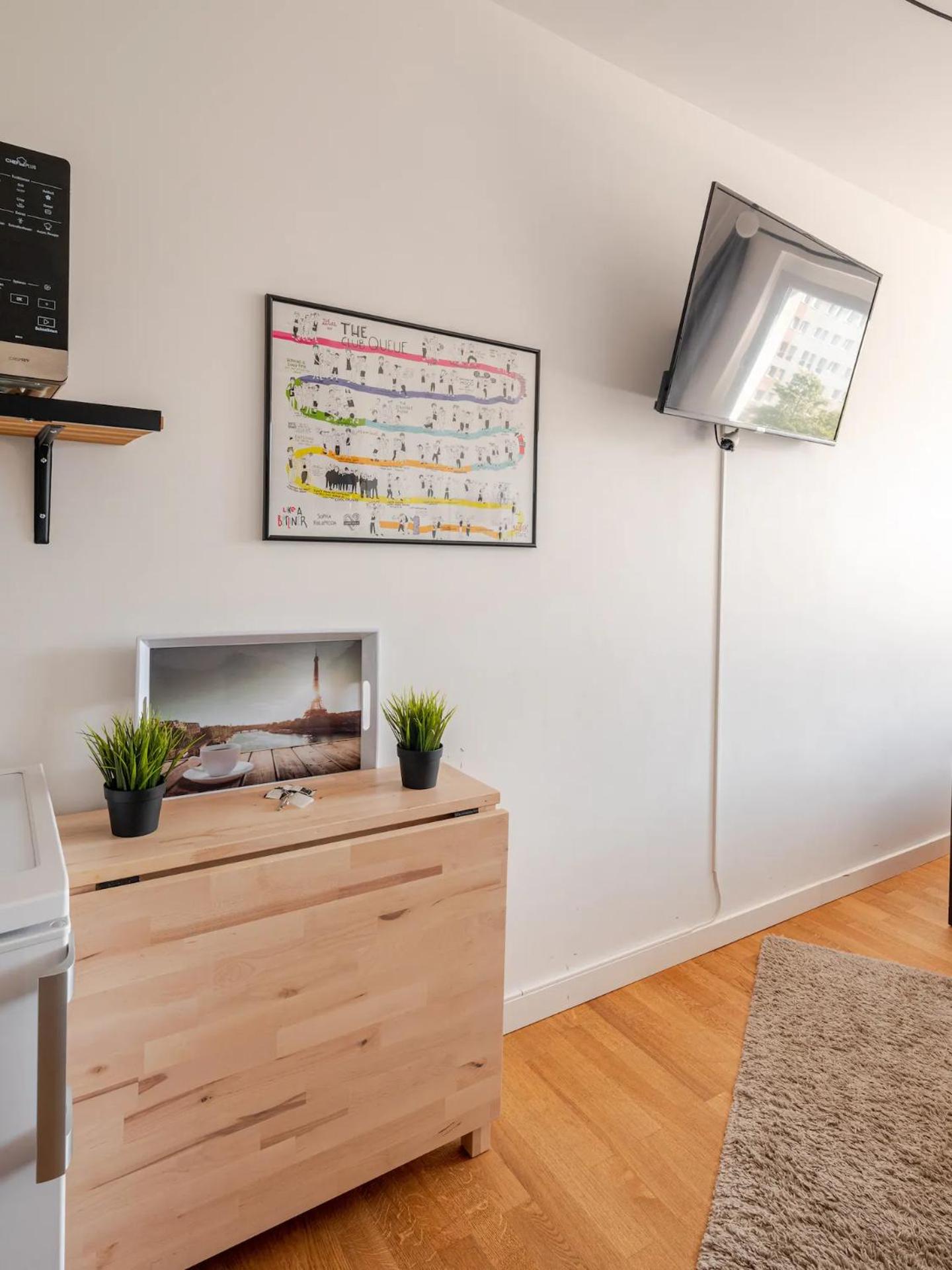 Eco-Friendly Super Central Smart Home