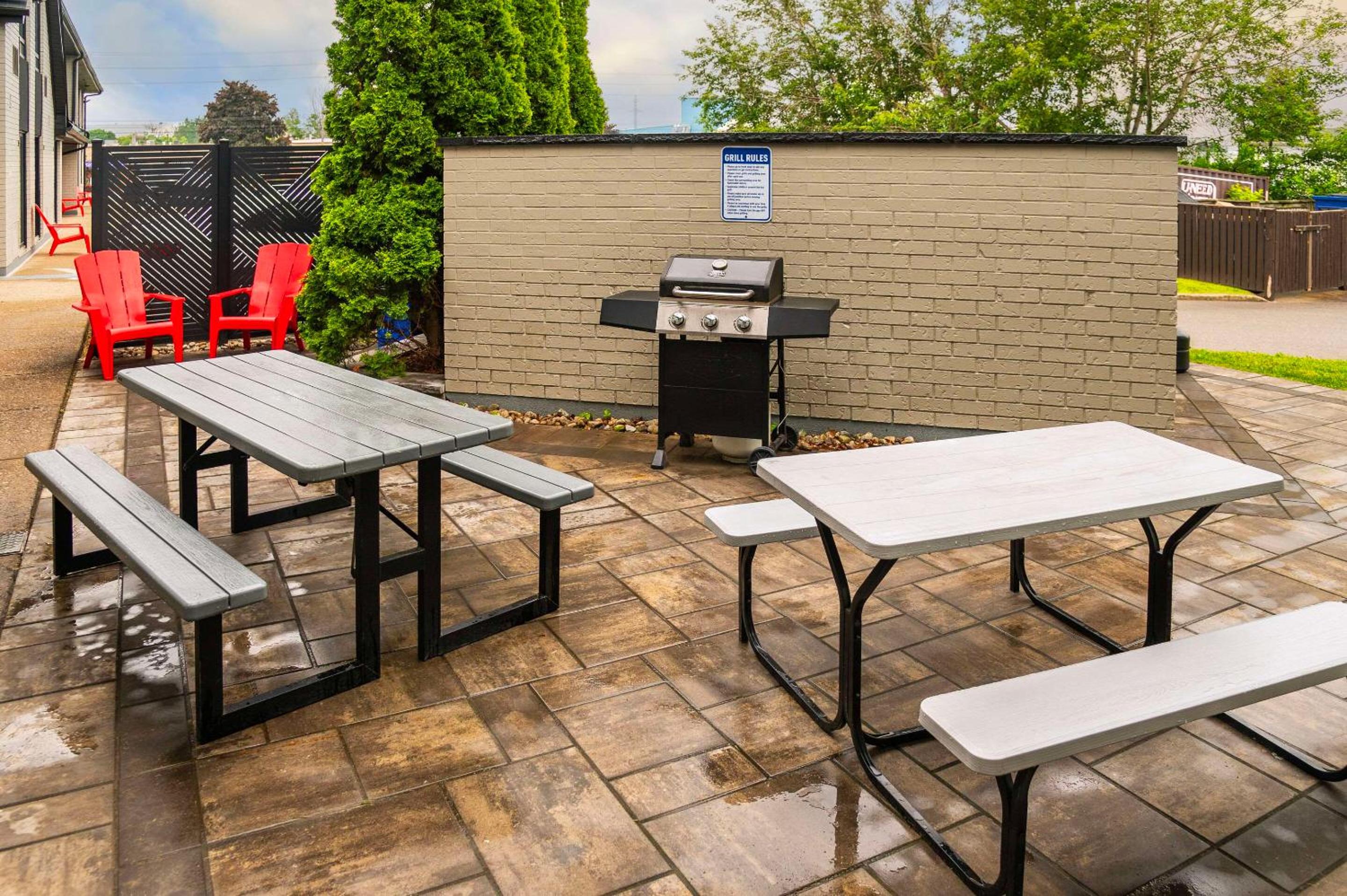 Guelph Vacations - Comfort Inn - Property Image 11