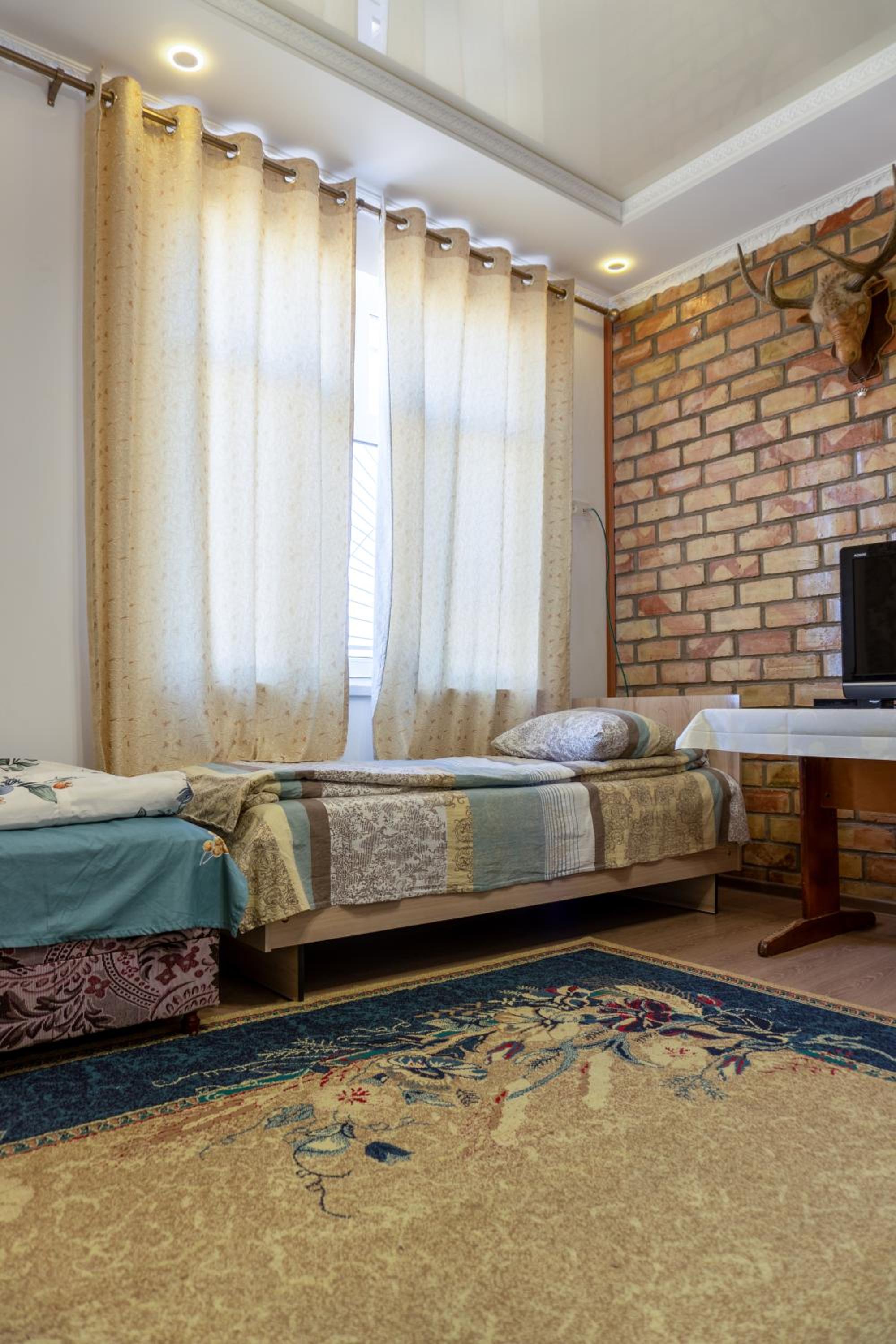 Guest house and yurt camp Svetlana