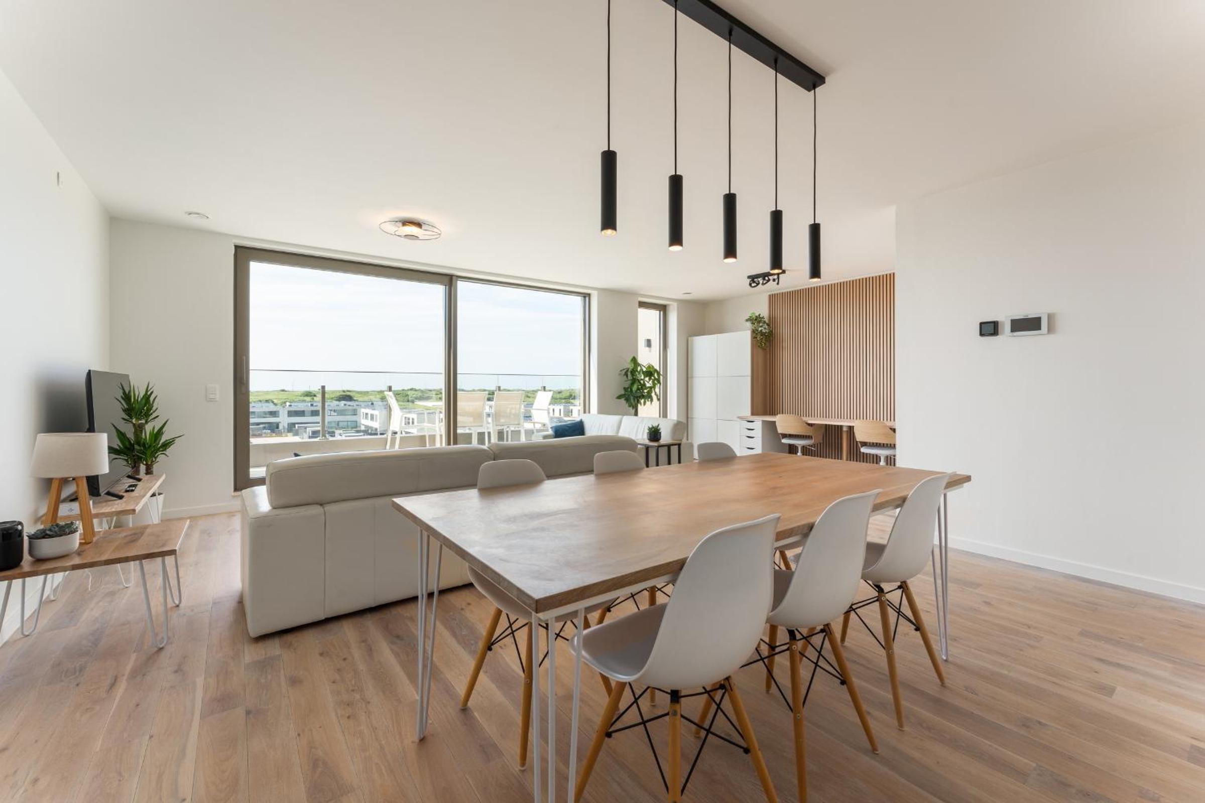 Lichtrijk en ruim appartement met zeezicht - 5p