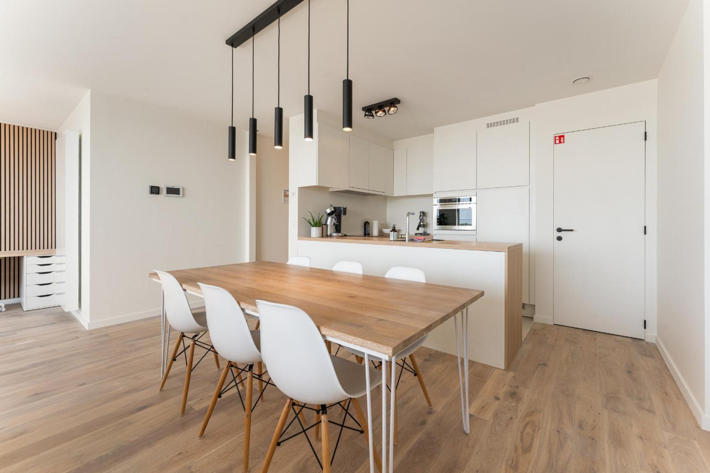Lichtrijk en ruim appartement met zeezicht - 5p