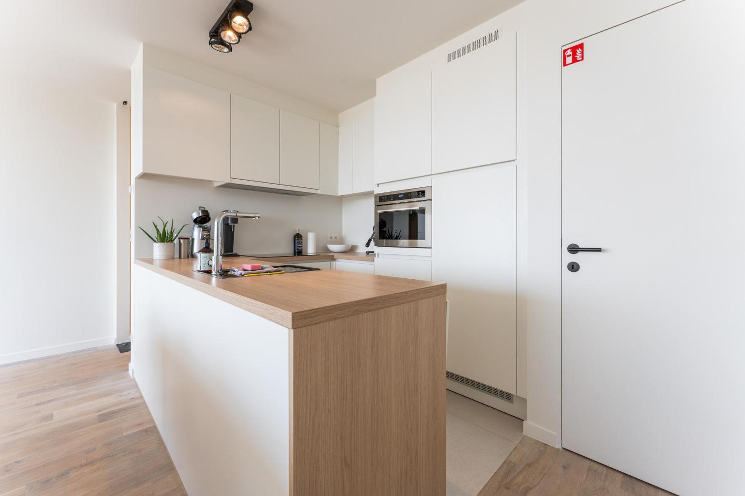 Lichtrijk en ruim appartement met zeezicht - 5p