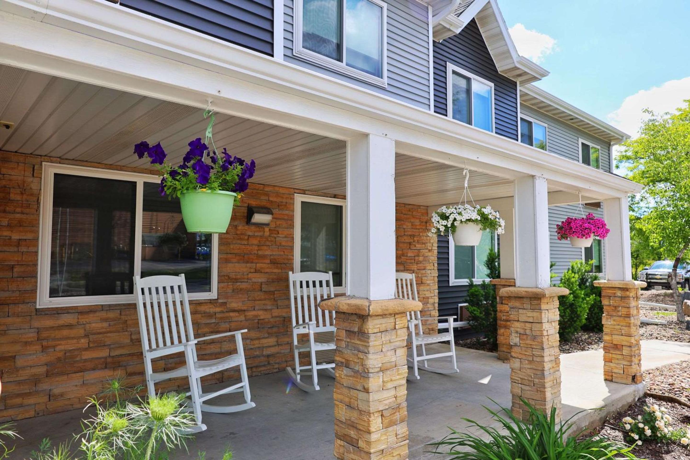 Country Inn & Suites by Radisson, Sparta, WI