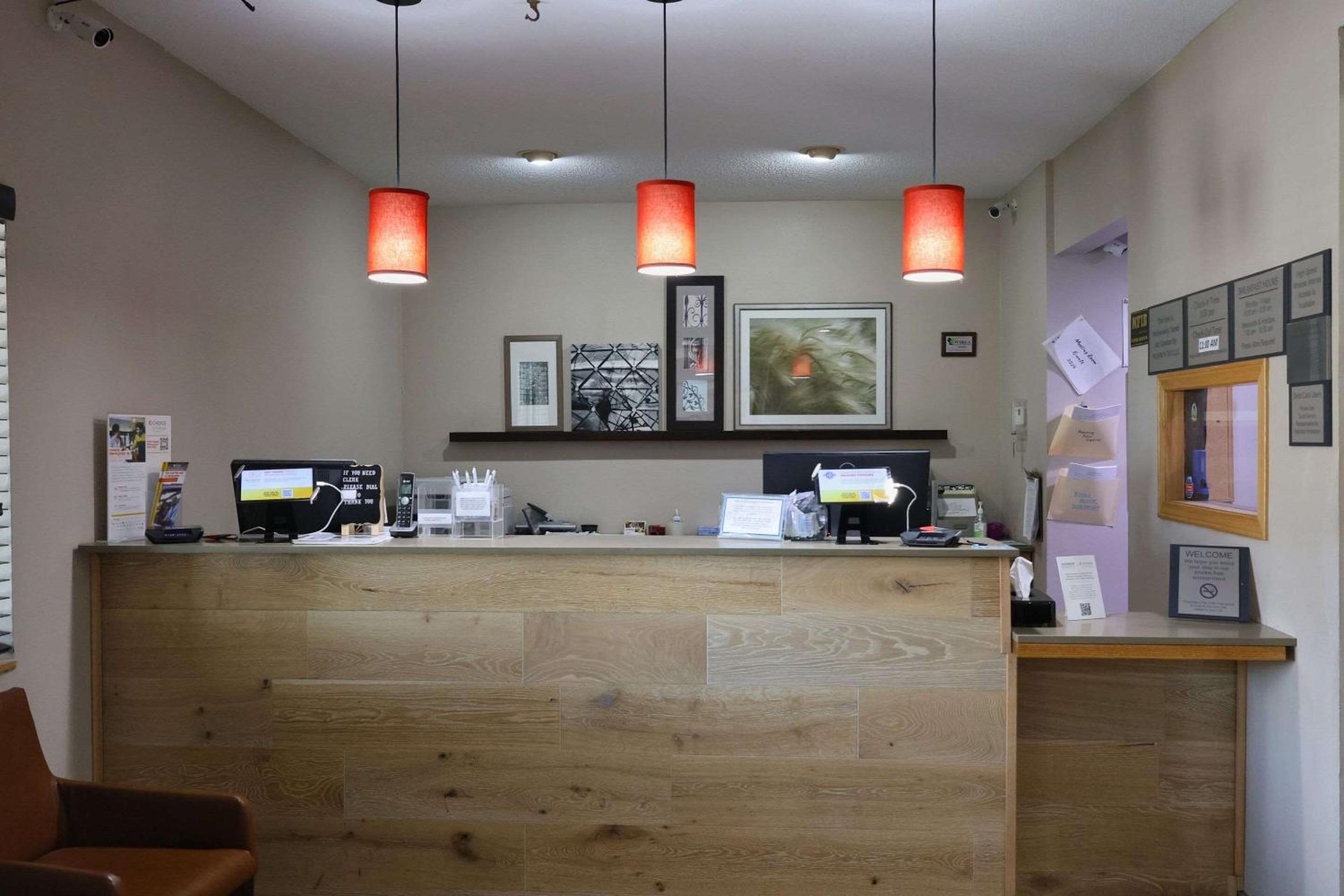 Country Inn & Suites by Radisson, Sparta, WI