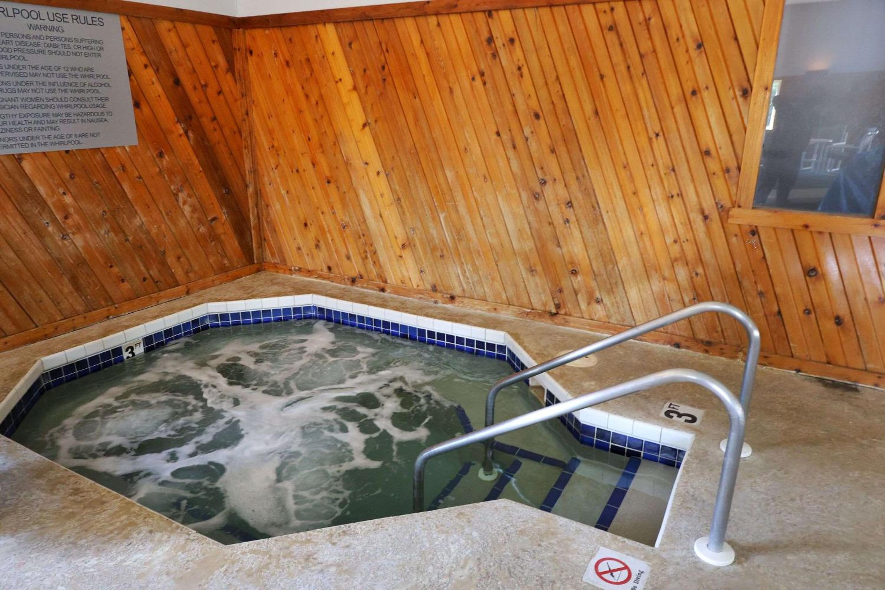 Country Inn & Suites by Radisson, Sparta, WI