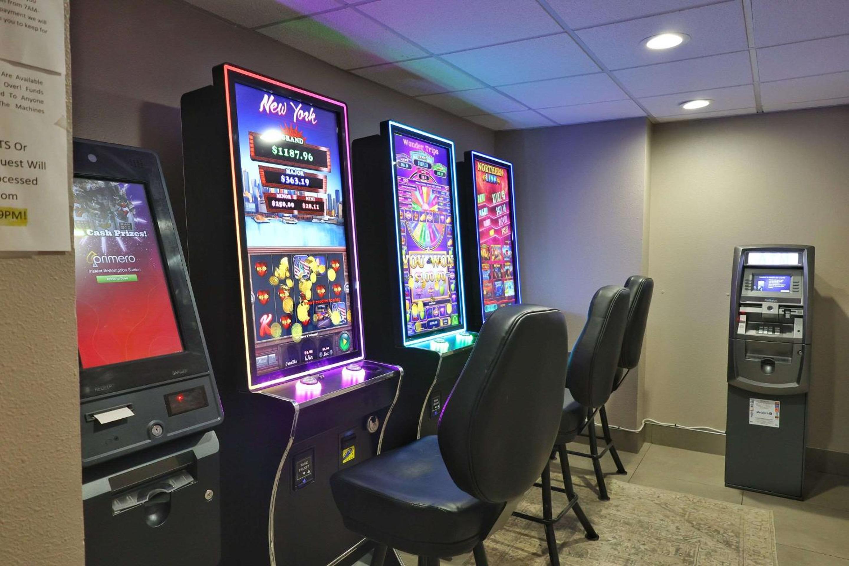 Country Inn & Suites by Radisson, Sparta, WI