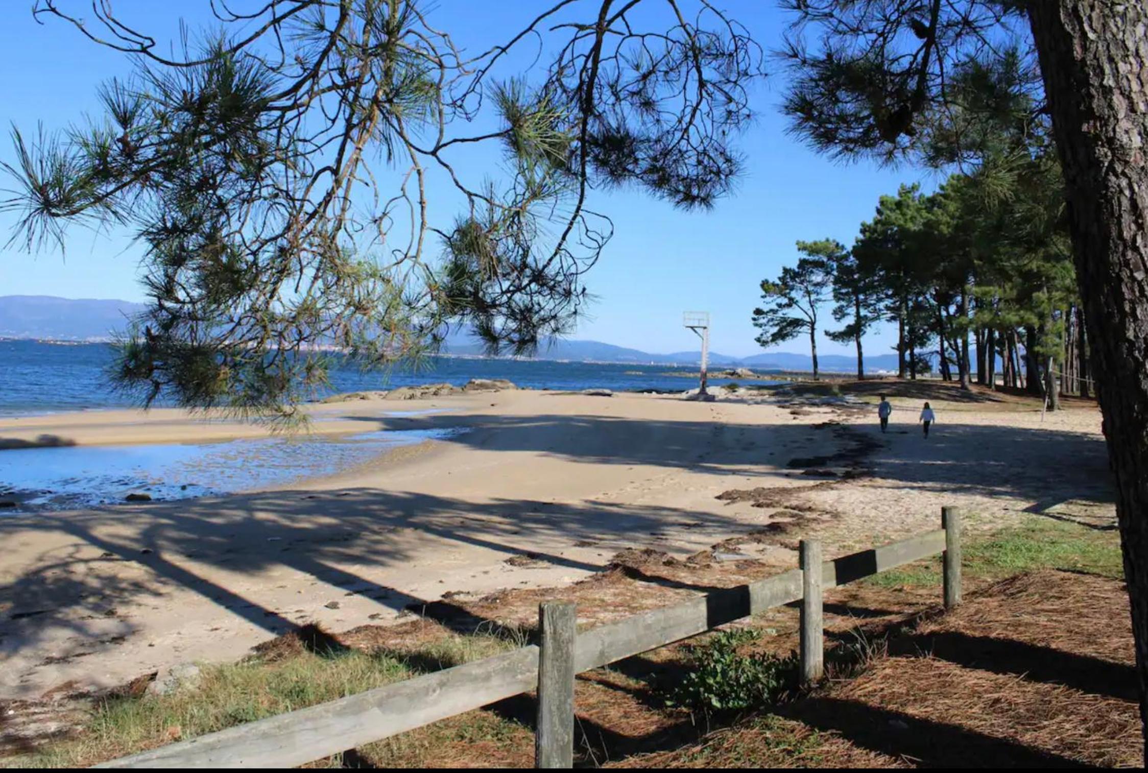 Casita playa Vilanova de Arousa
