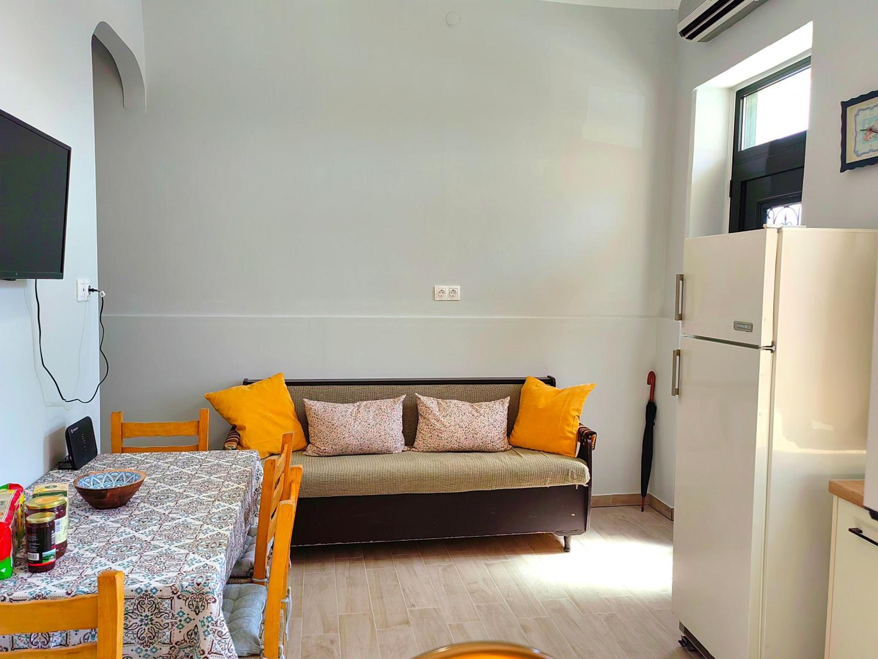 Kantouni Vacation House view 2