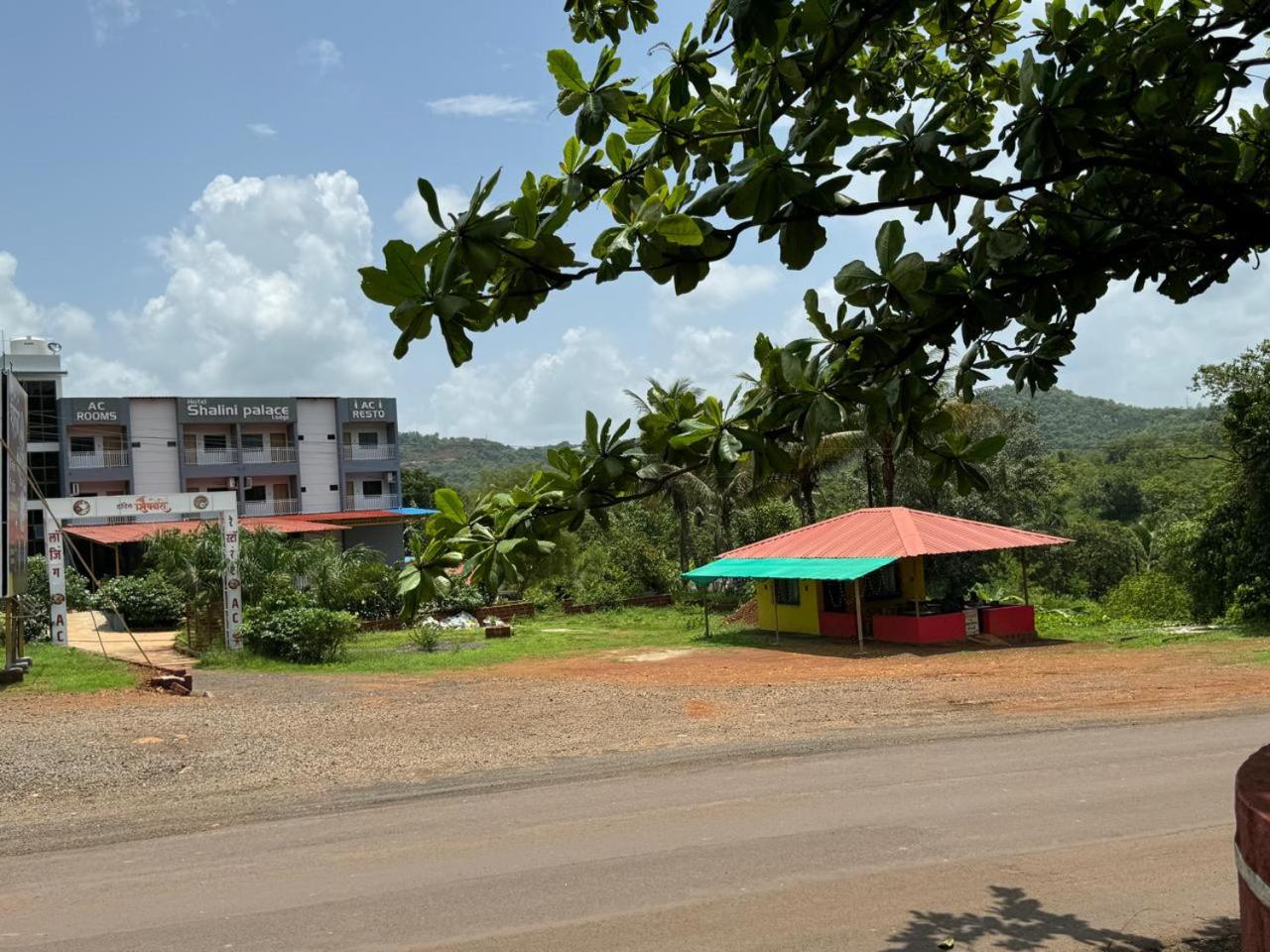 Hotel Shalini Palace