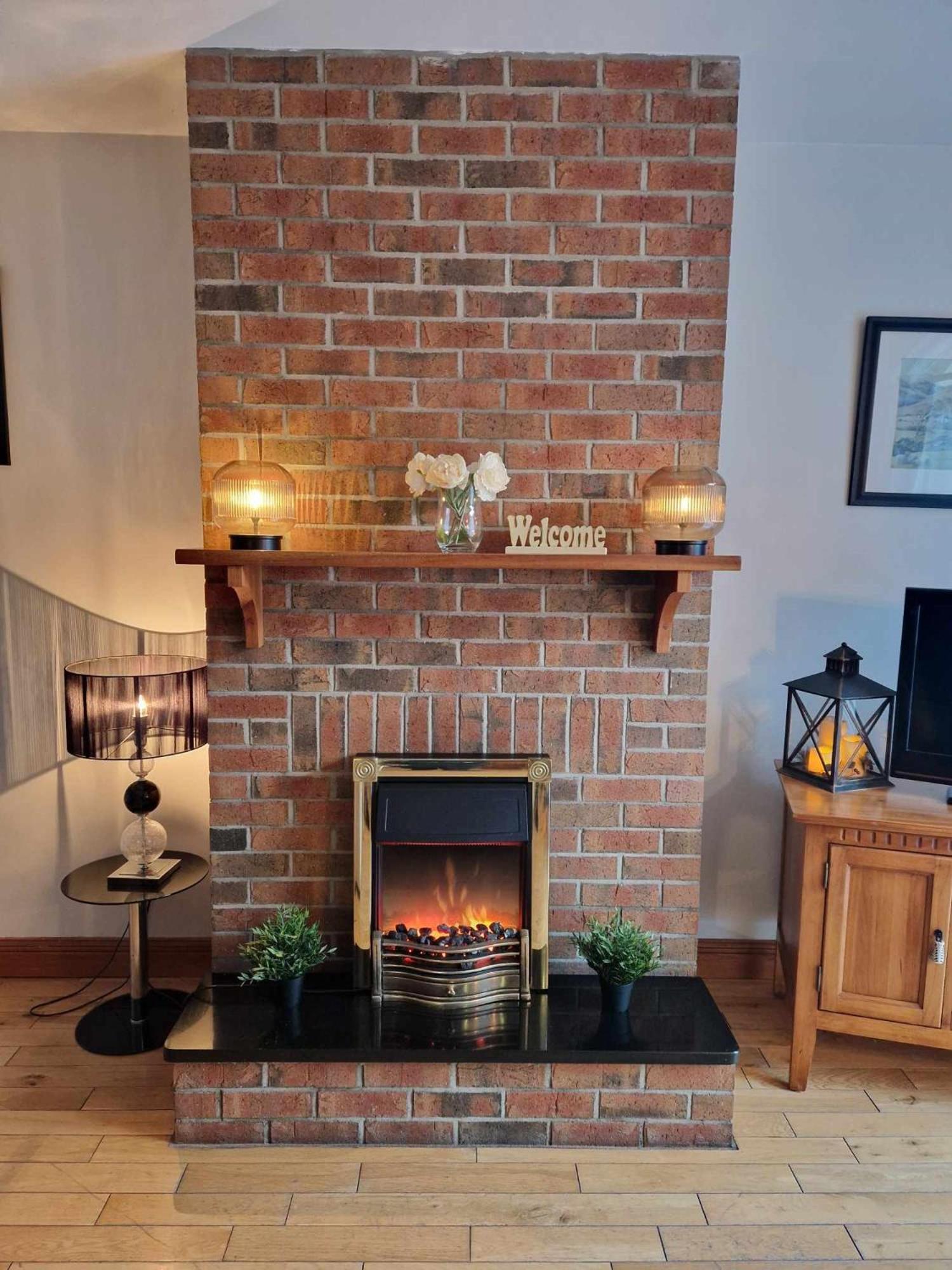 The Downshire Arms Apartments Hilltown view 4