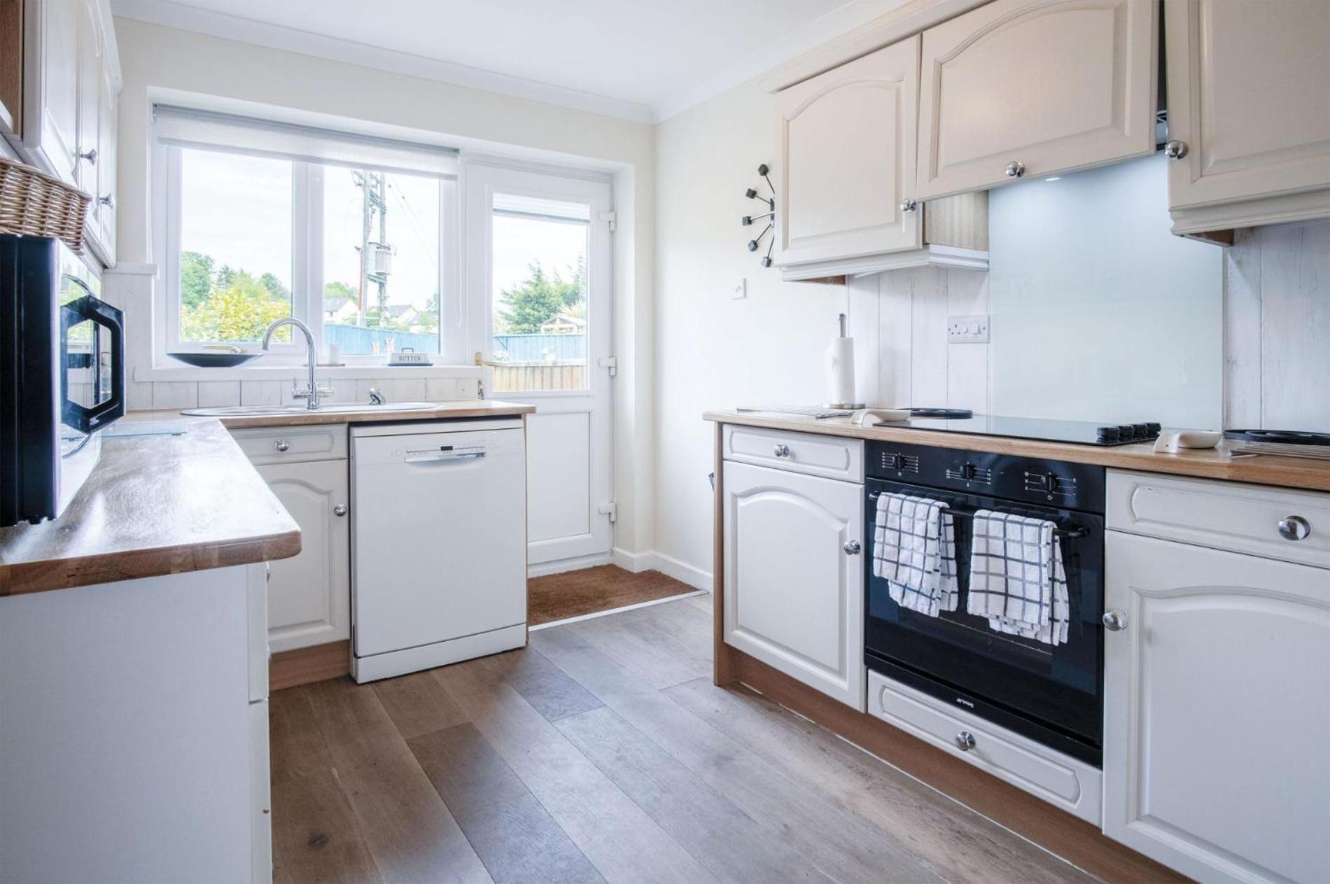 Clover Cottage - 2 Bedroom Cottage - Begelly view 4