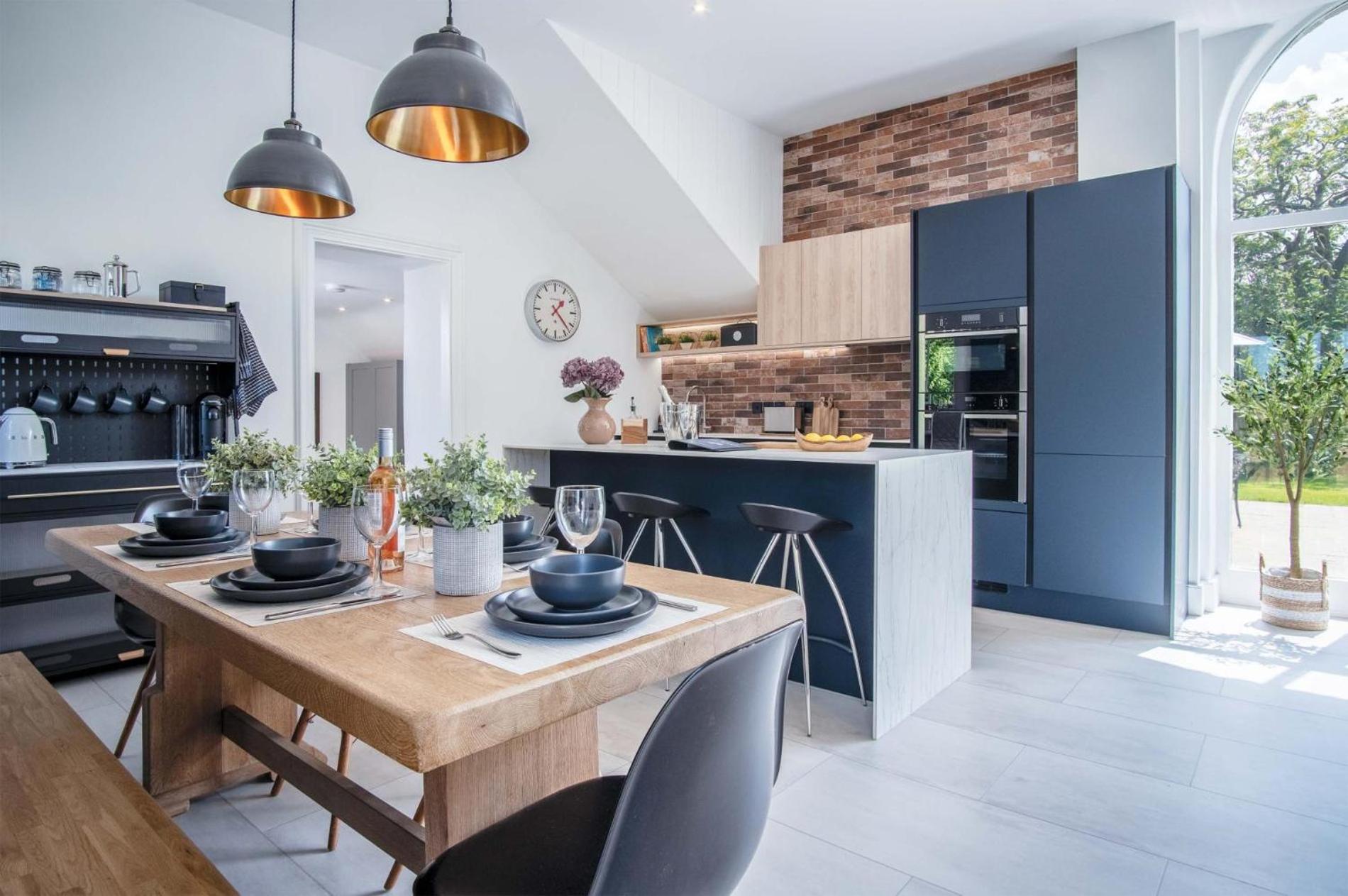 The Granary - 3 Bed Barn Conversion - Llawhaden view 2