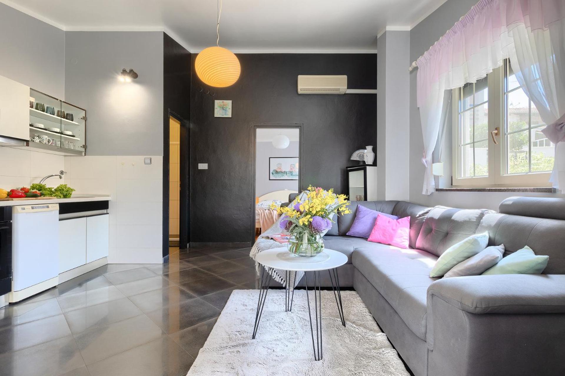 Beautiful Villa Ivona with garden in Medulin view 2