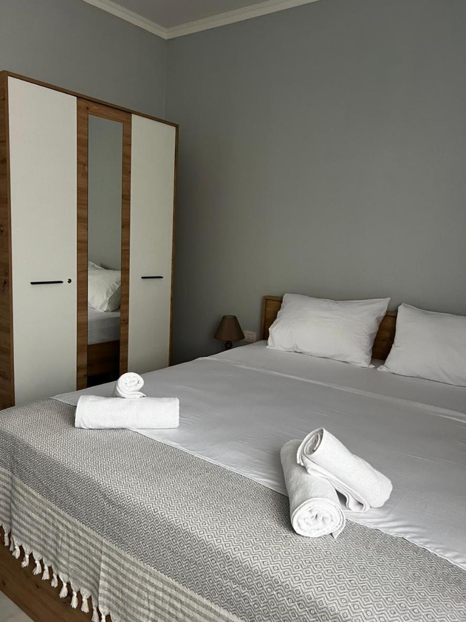Night Star Apartment