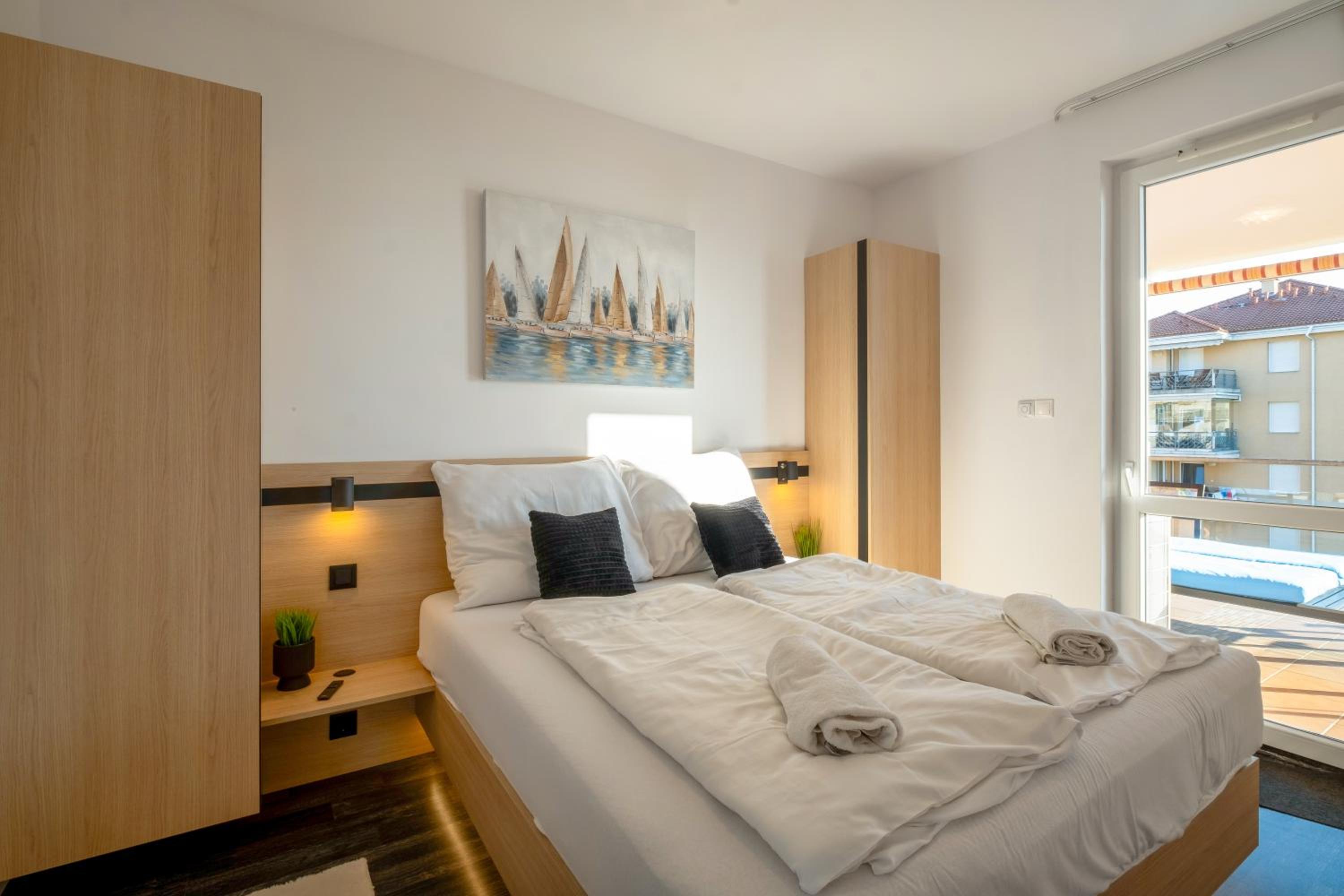 MyFlat Full Panorama Apartment