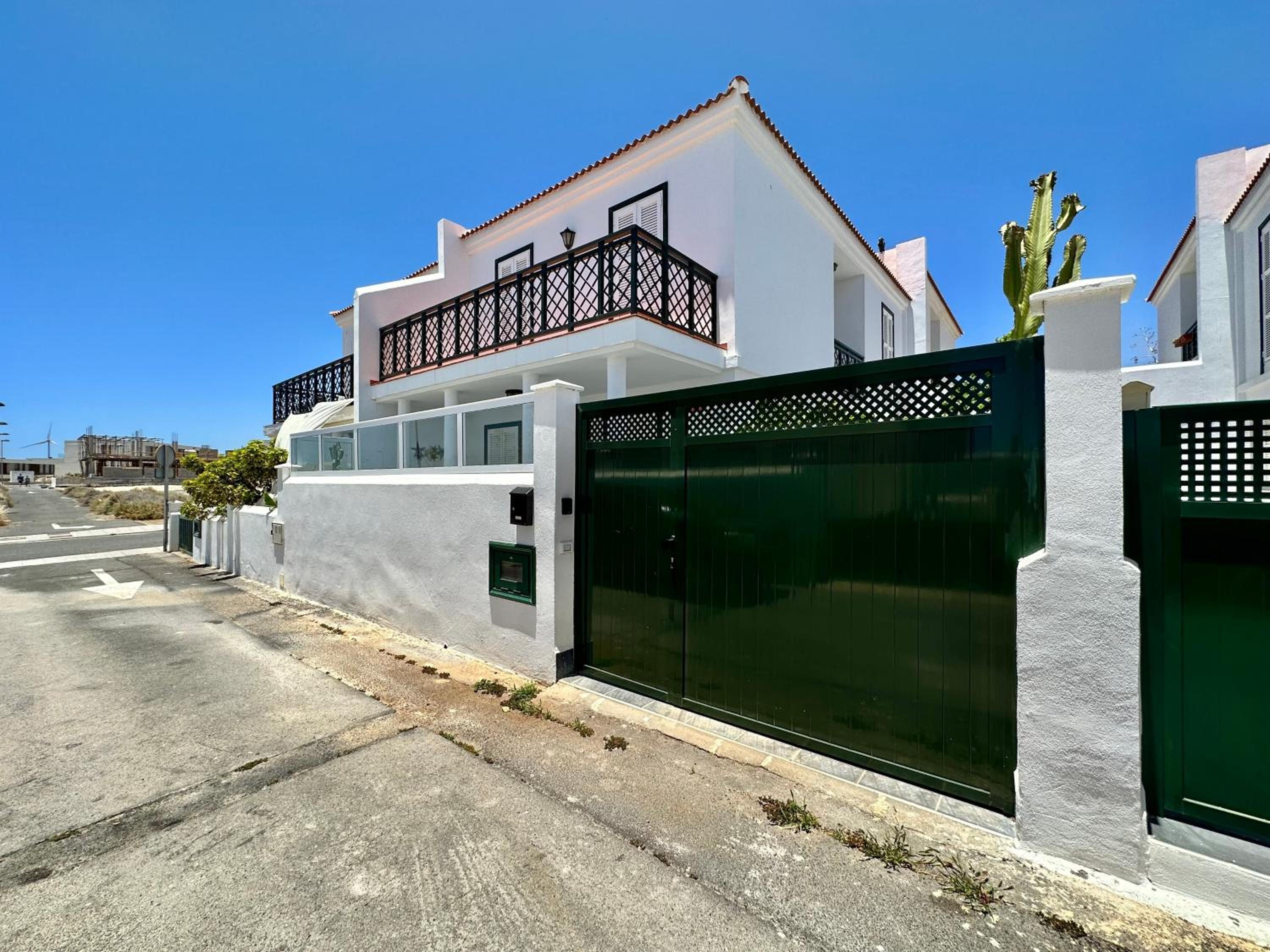 Casa Playa Abades