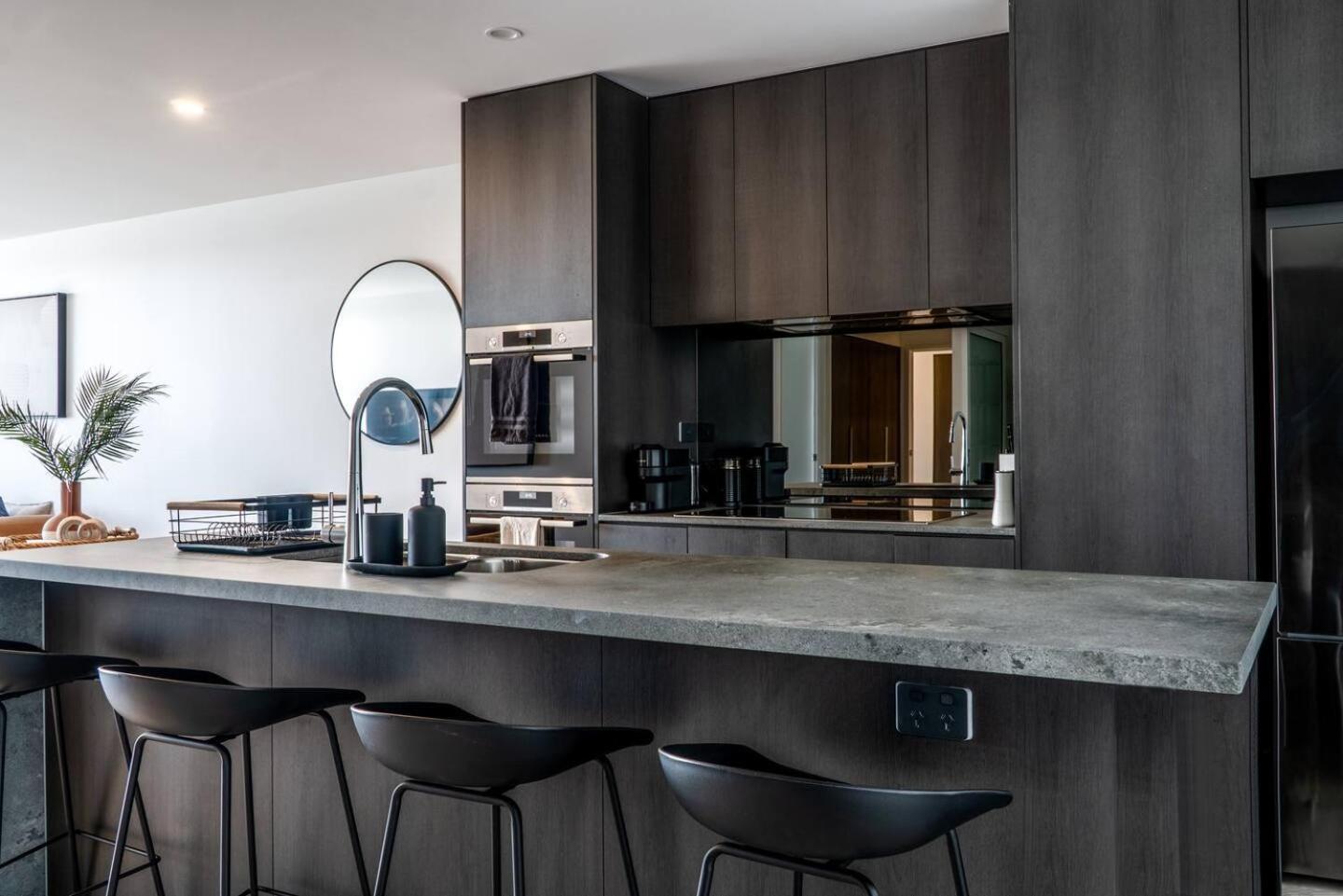 New! Coastal Elegance At Palm Beach
