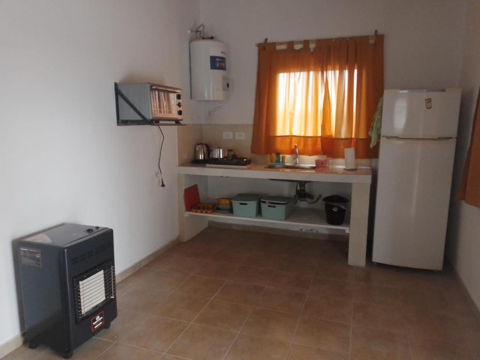 Cabañas rodeada de viñedos con piscina