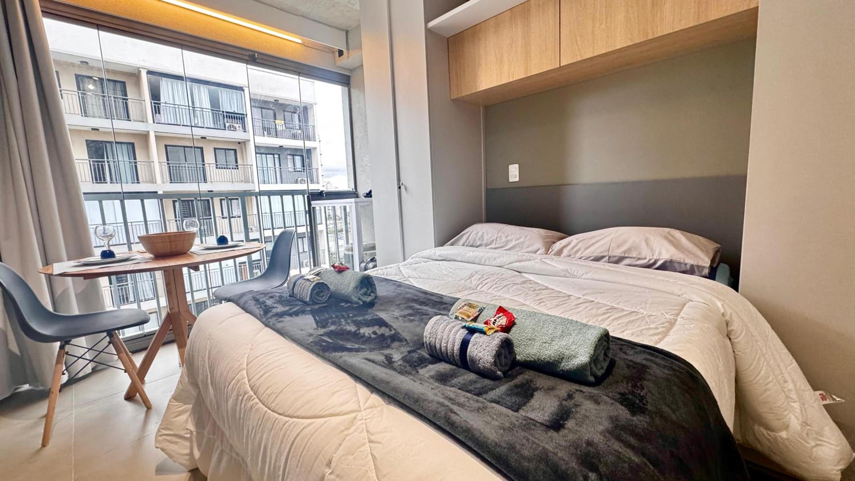 905 - Rentaqui Studio Moema Premium