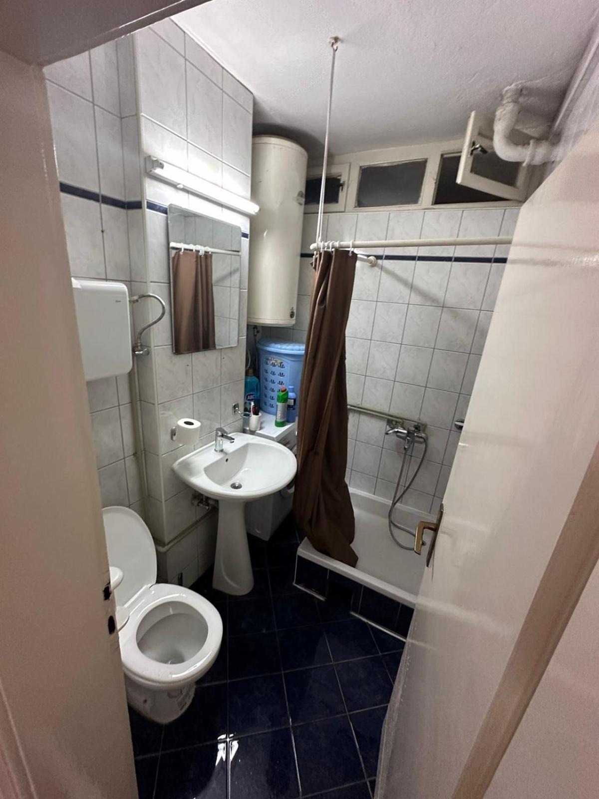 Kalpak Apartment