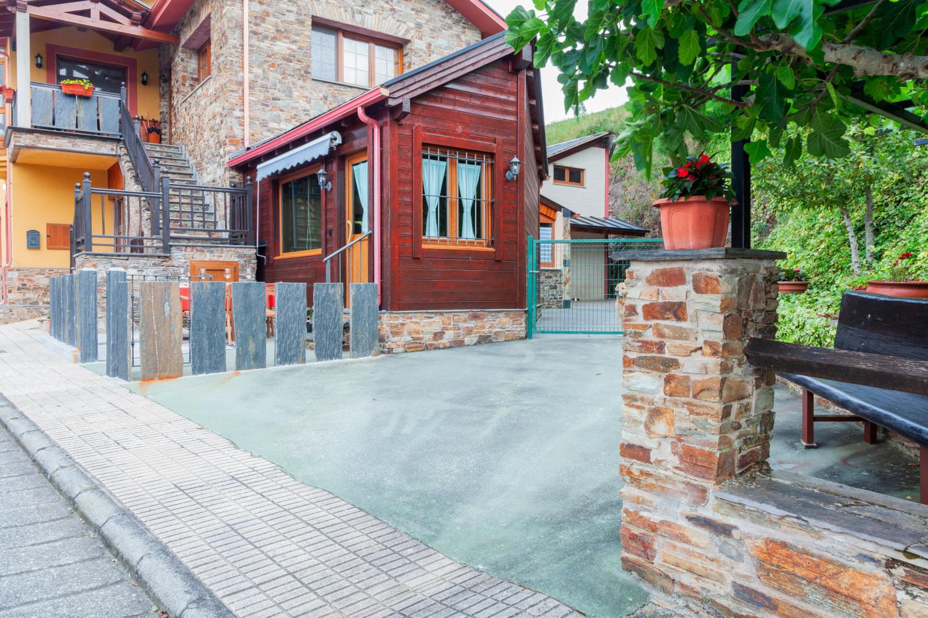 Apartamentos Rurales TIN TURISMO