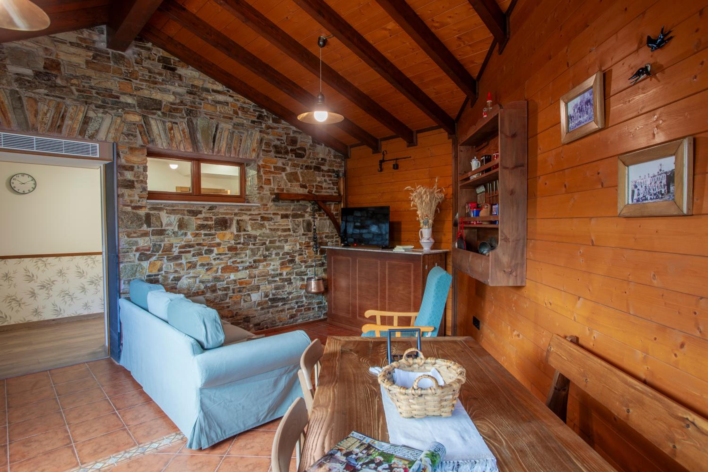 Apartamentos Rurales TIN TURISMO