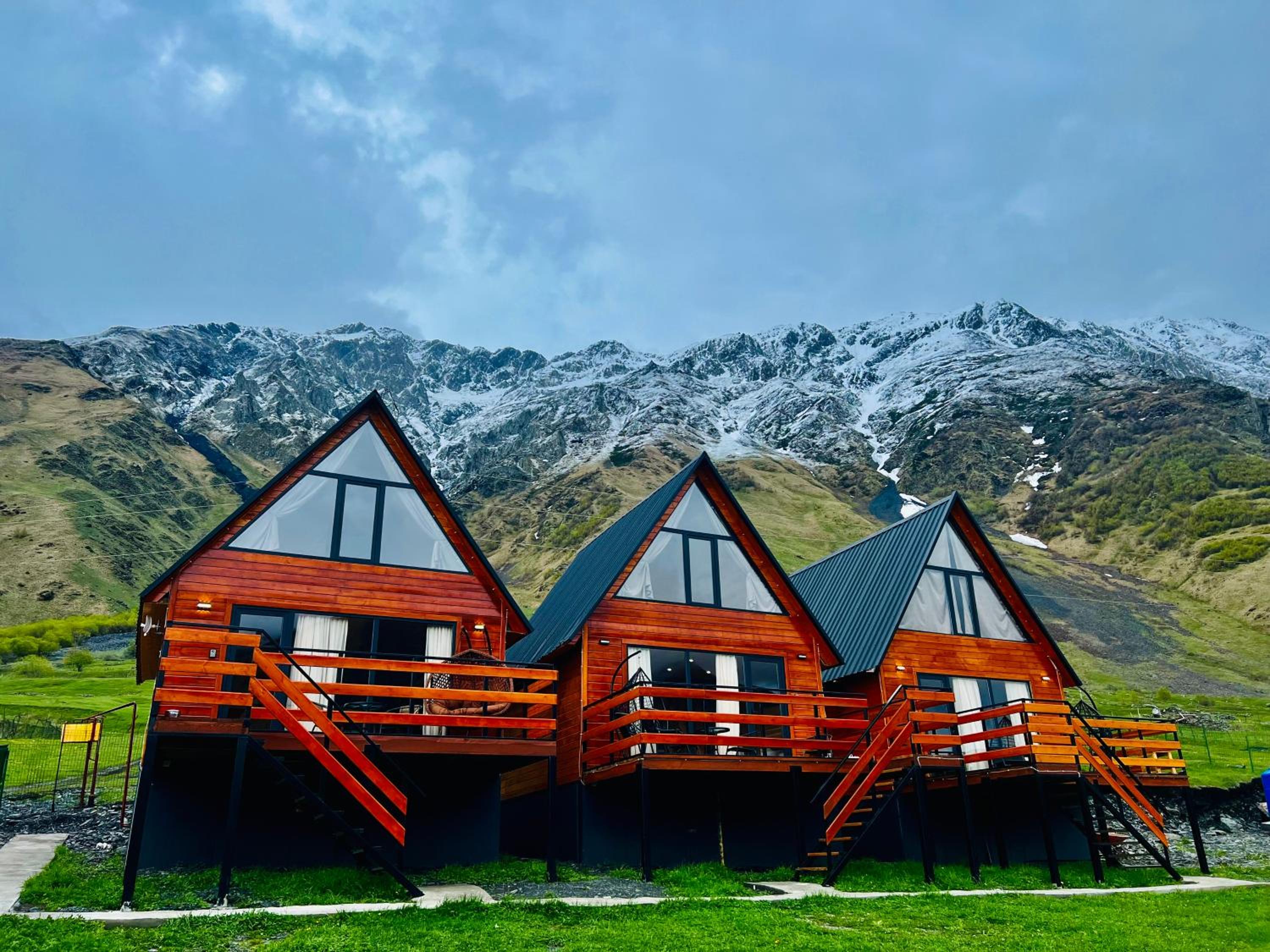 Cozy Home Kazbegi view 2