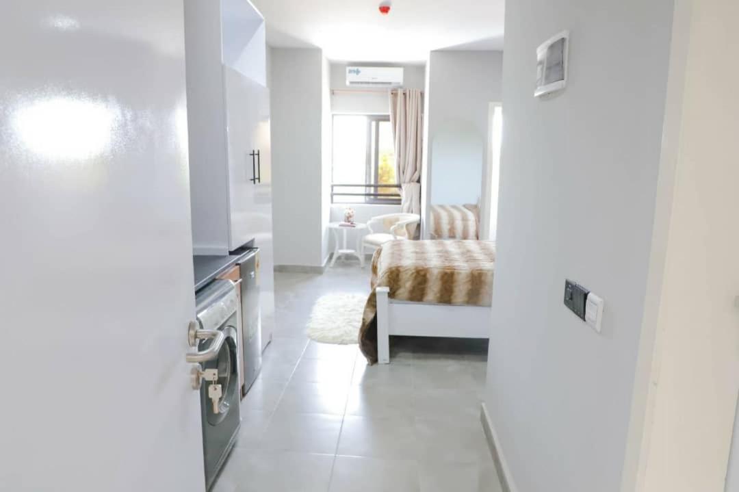 Sylz Residence Studio 4, 5Mins From Labadi & Laboma Beaches view 5