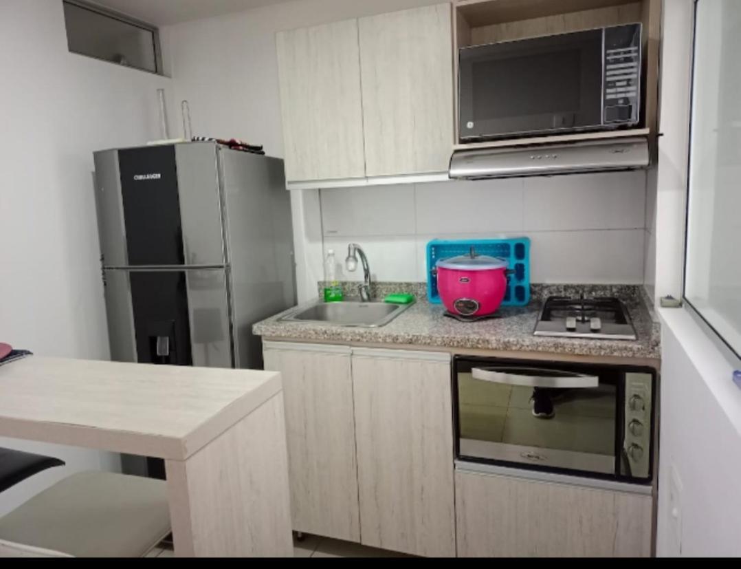 Exclusivo apartaestudio cable