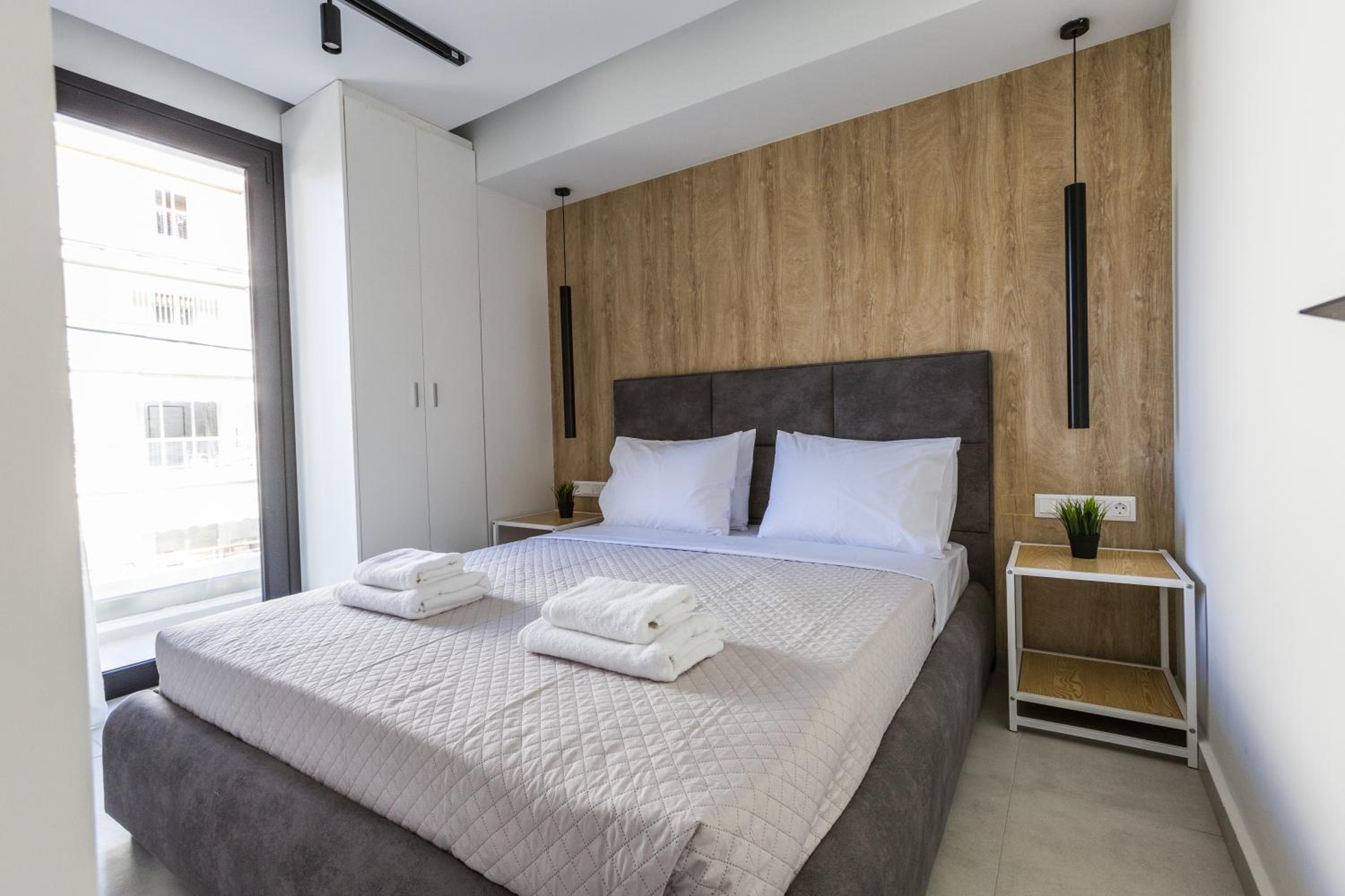 Varkiza Luxury Suites by Raise