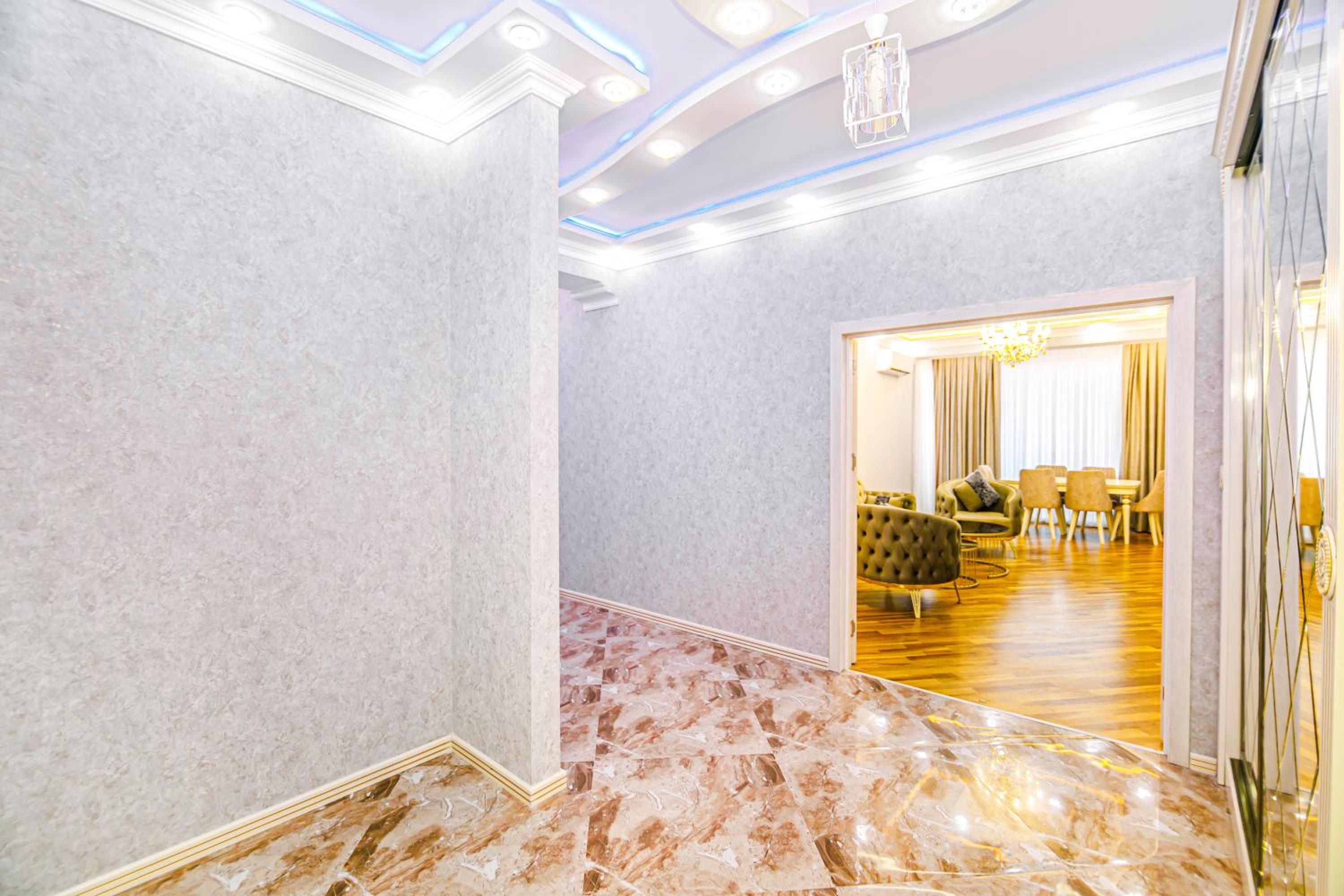 Vip Luxury Apartment in City Center, Baku