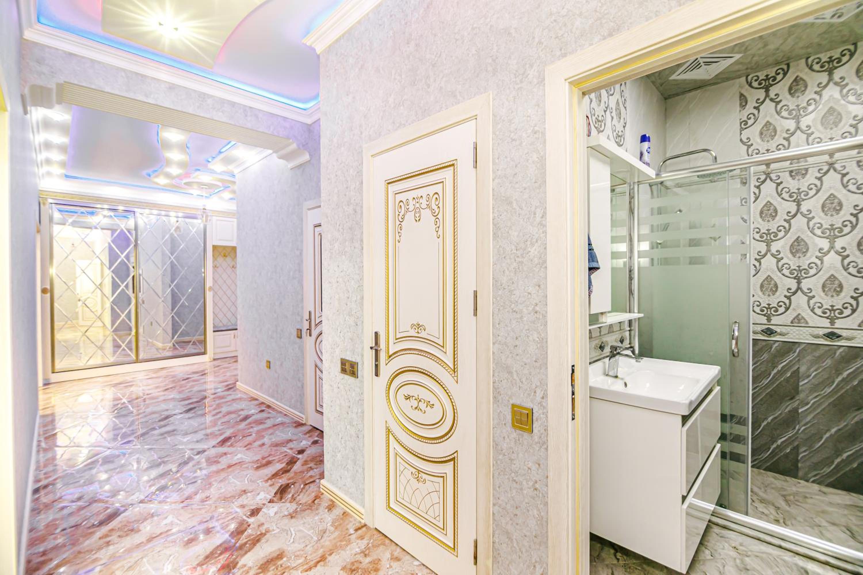 Vip Luxury Apartment in City Center, Baku
