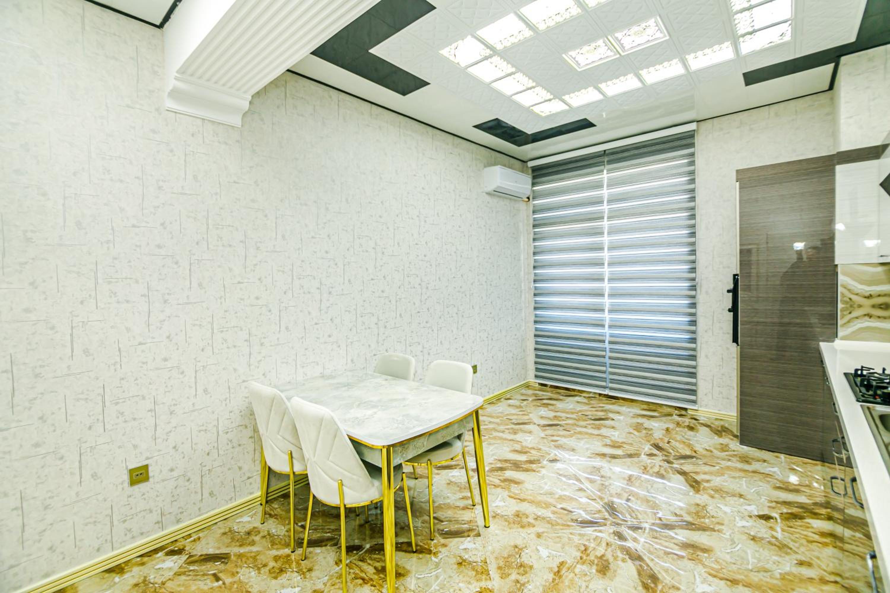 Vip Luxury Apartment in City Center, Baku