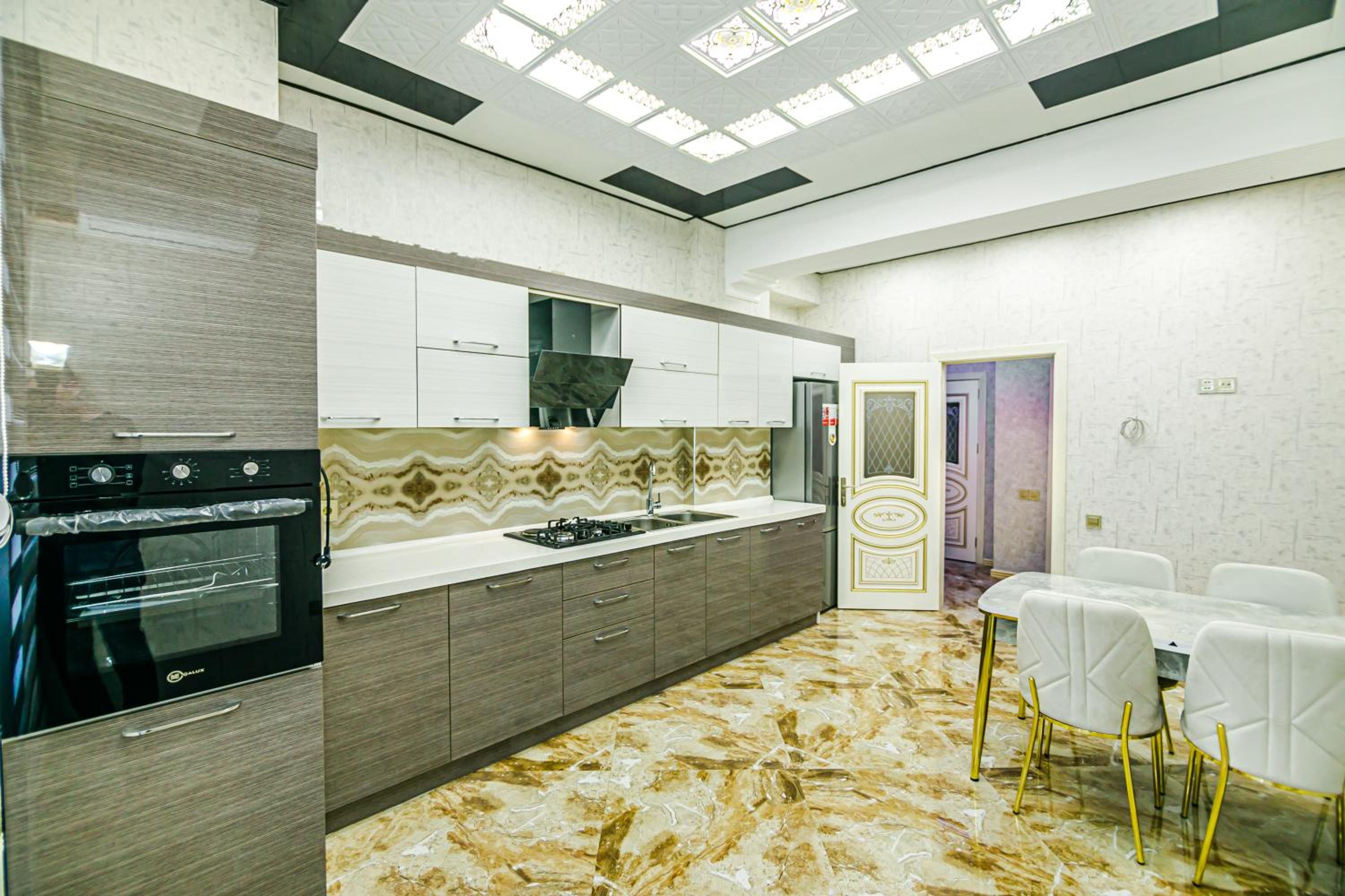 Vip Luxury Apartment in City Center, Baku