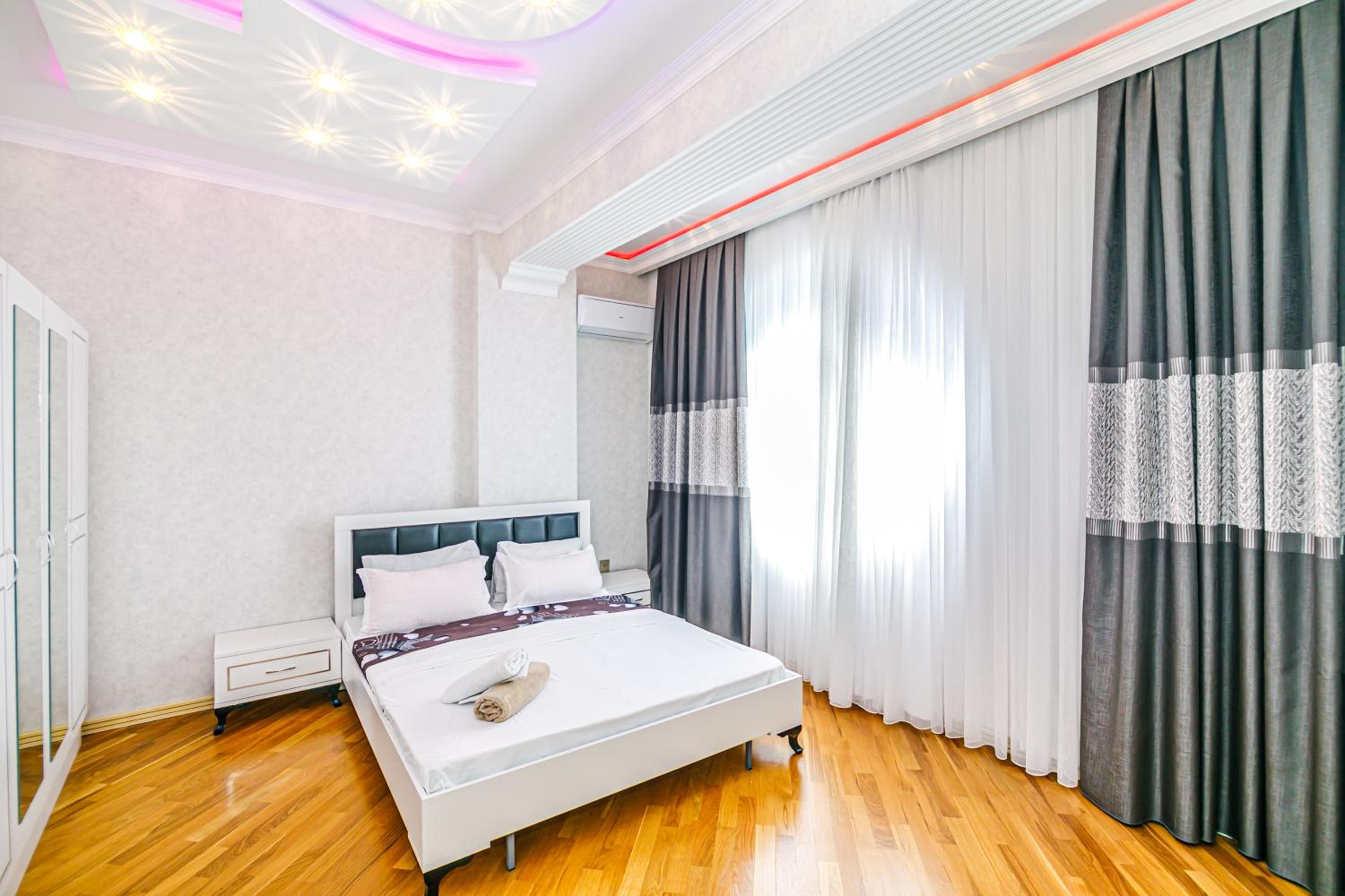 Vip Luxury Apartment in City Center, Baku