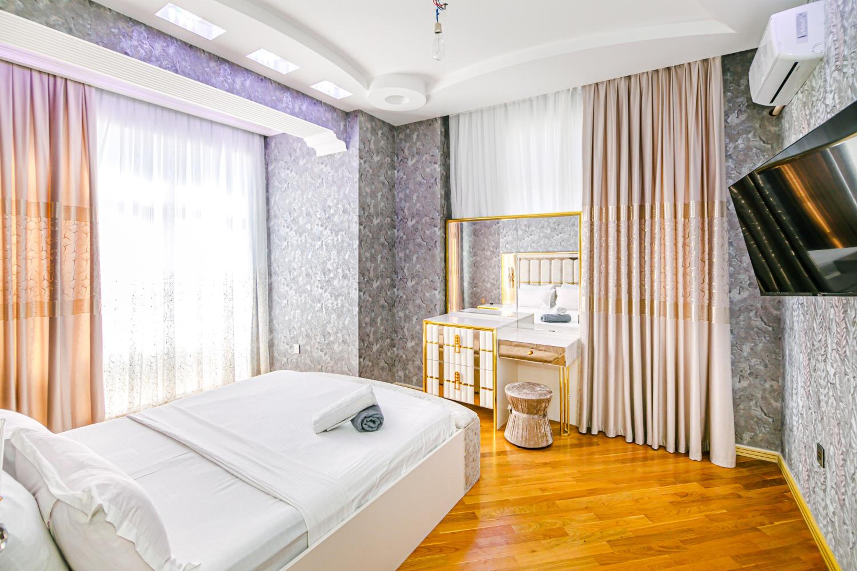 Vip Luxury Apartment in City Center, Baku