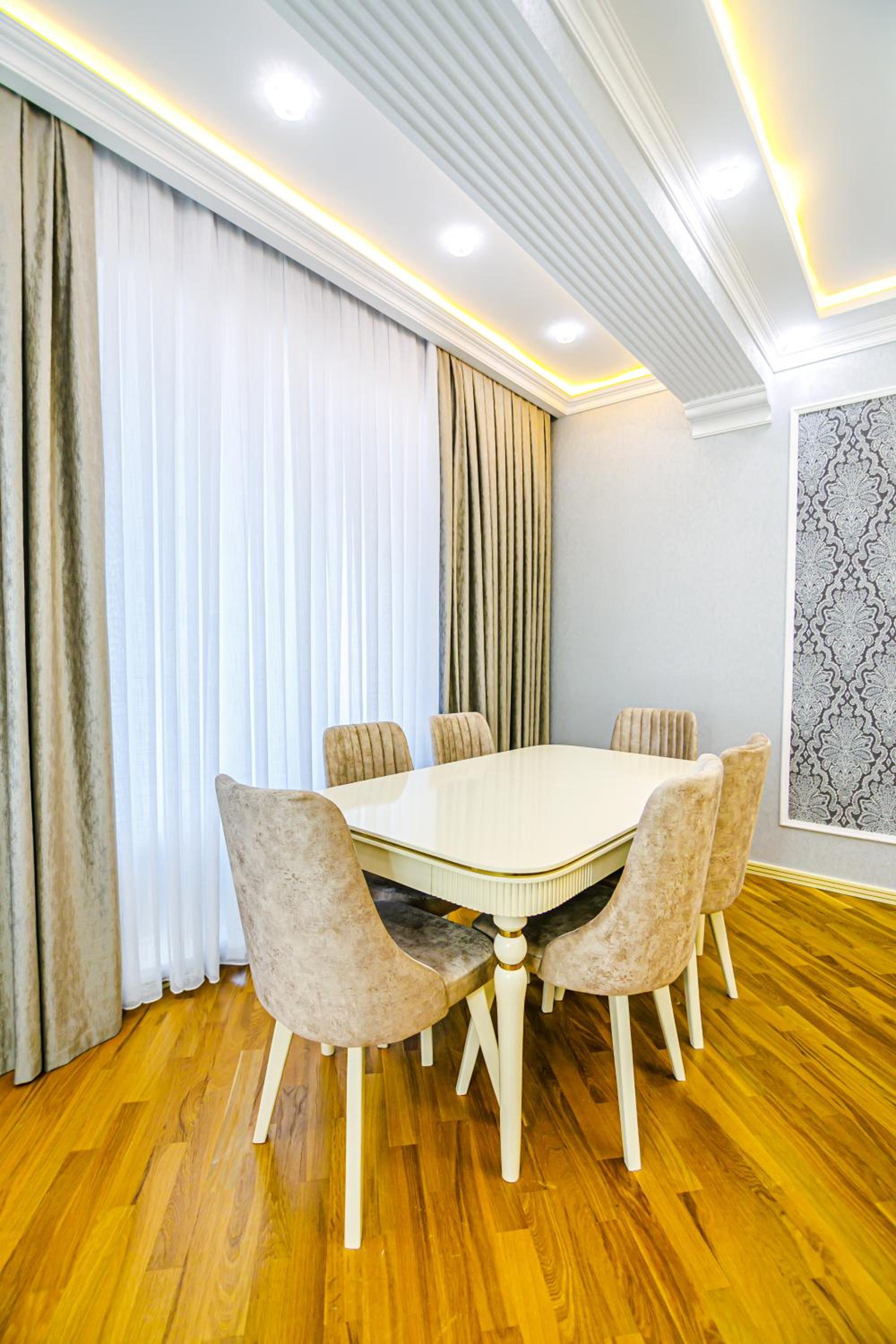 Vip Luxury Apartment in City Center, Baku