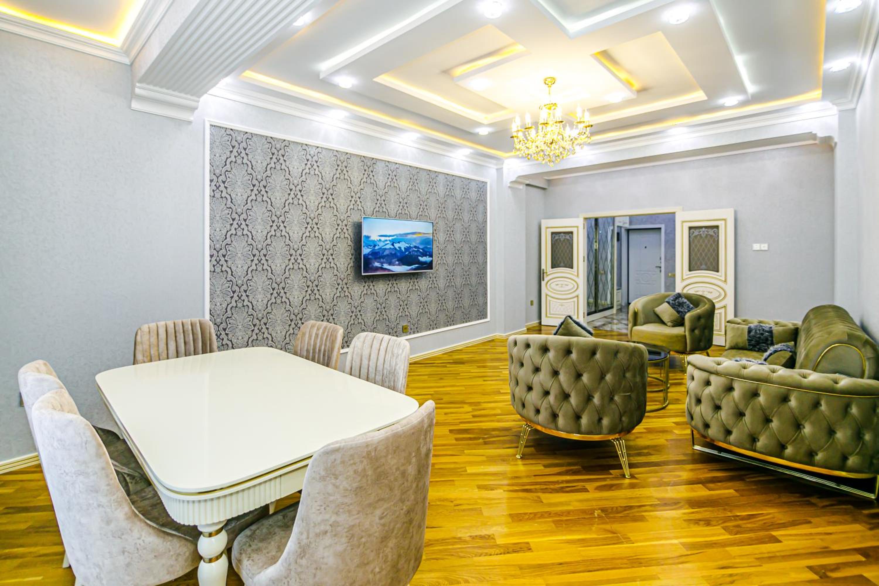 Vip Luxury Apartment in City Center, Baku
