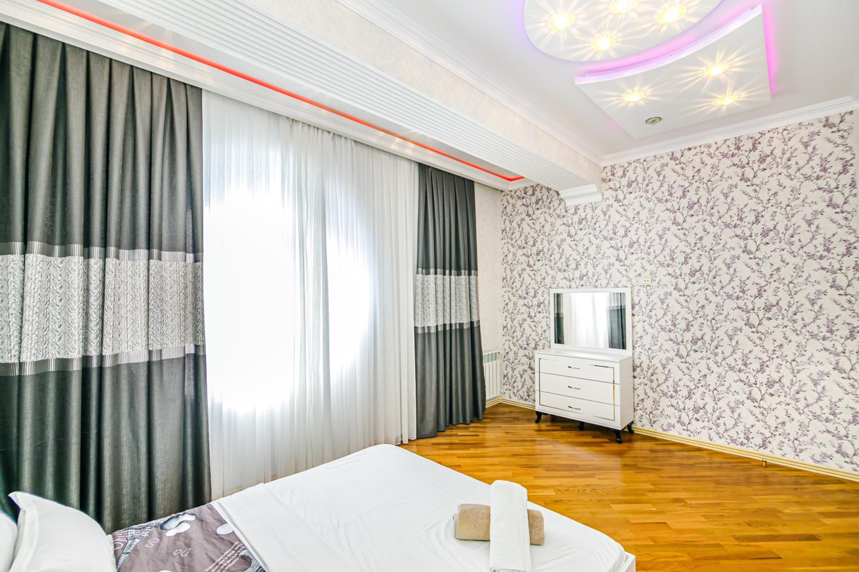 Vip Luxury Apartment in City Center, Baku