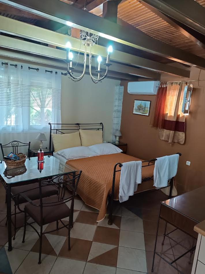Amfitrion Apartments