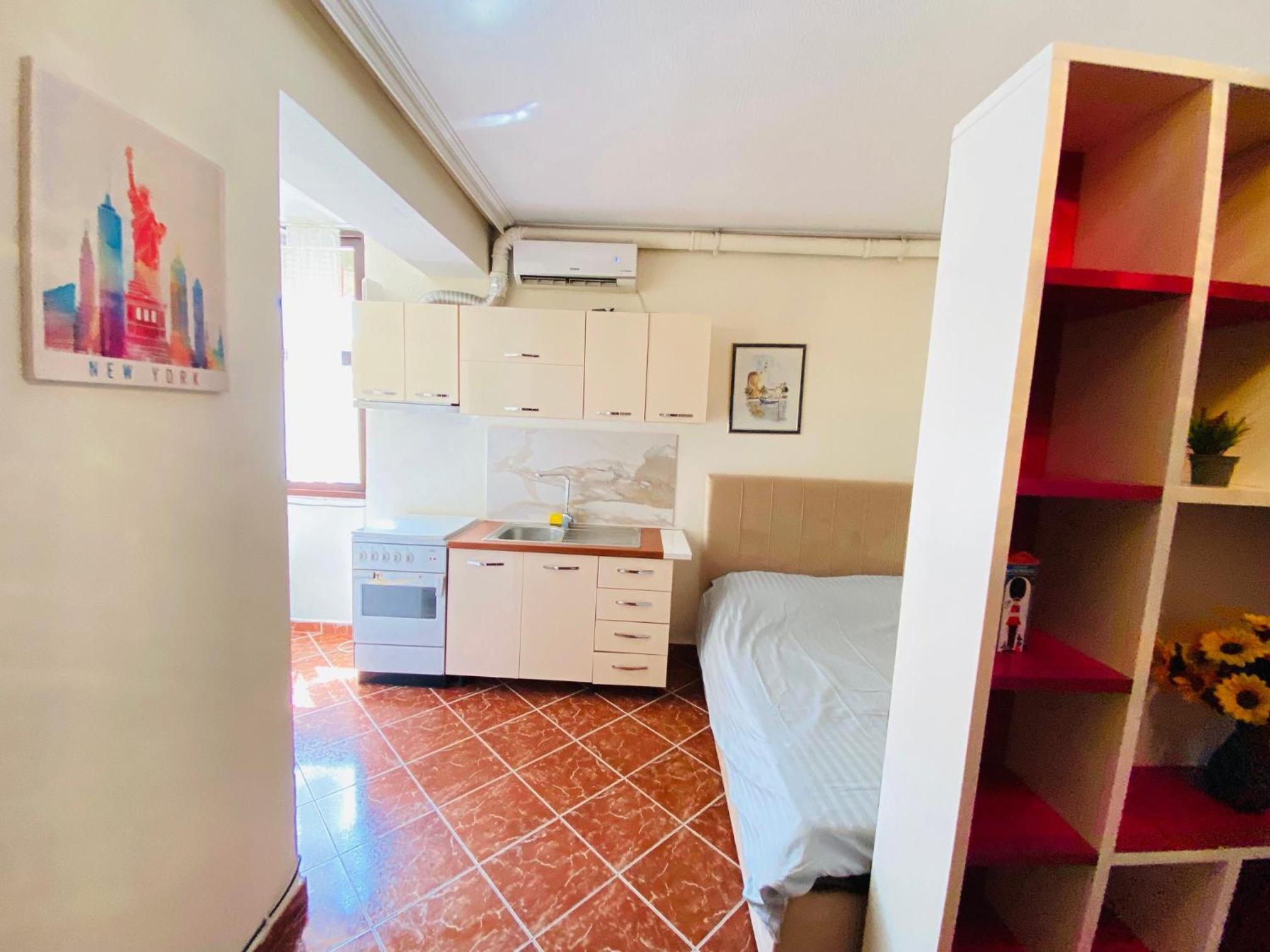 Elite Studio Near US Embassy & the Grand Lake Park