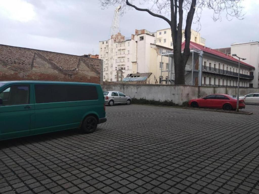 Apartments near the center with privat parking