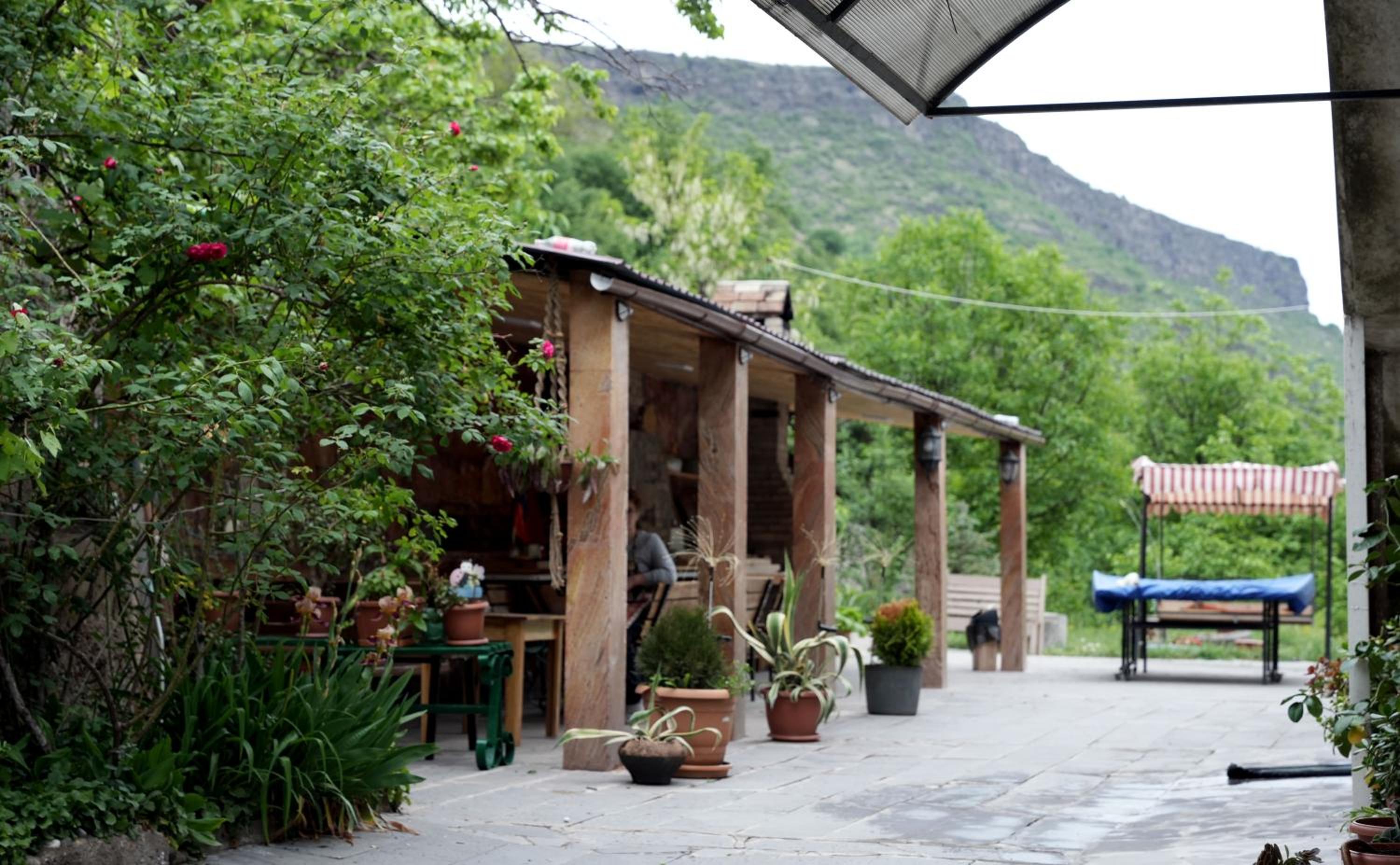 IRIS B&B in DEBED CANYON