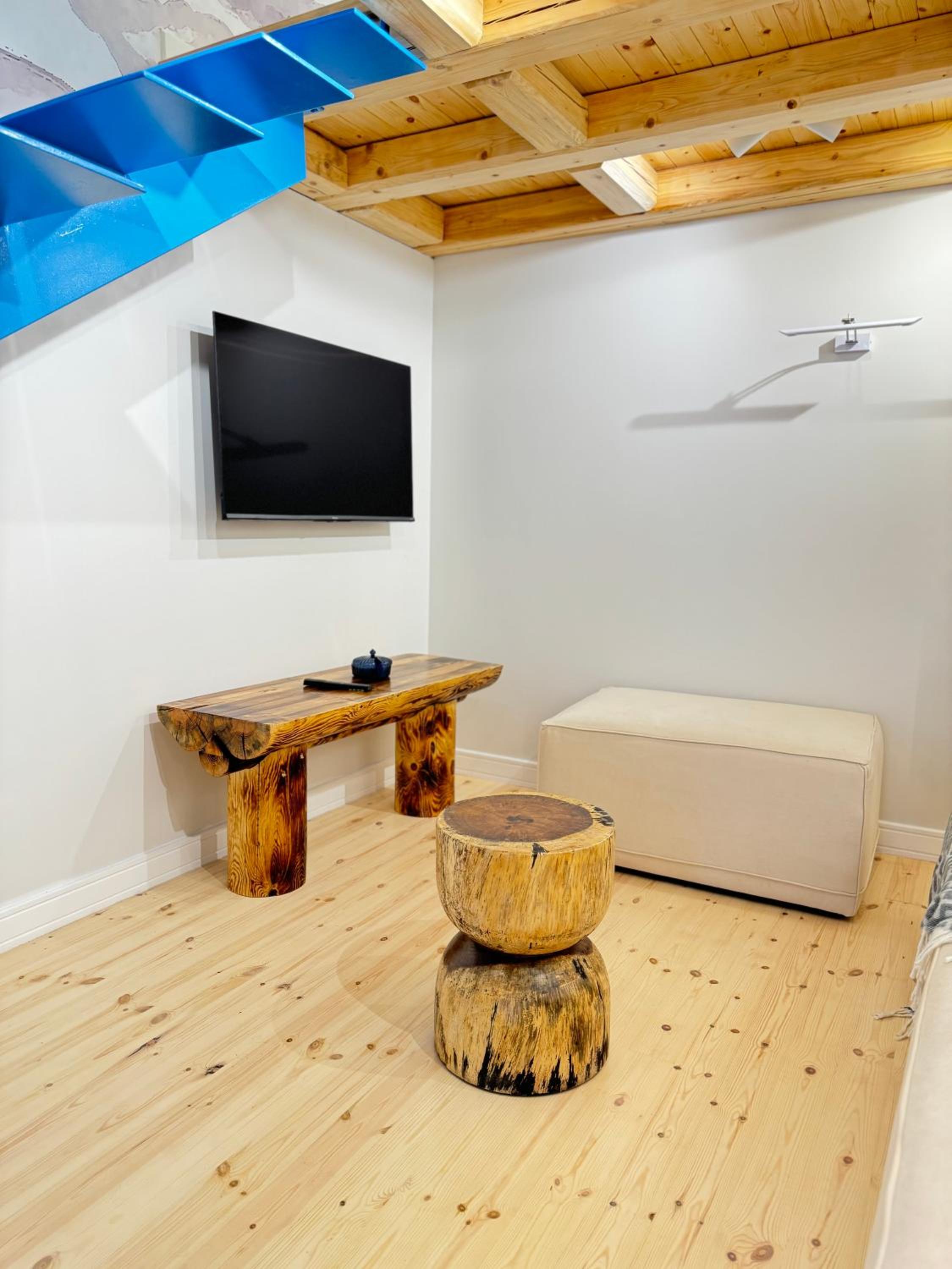Elpis Guest House